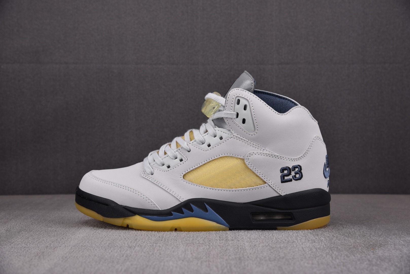 AJ5白黄尺码:40-47.5总裁R版出品-WMNSAMaManiérexAirJordan5Retro