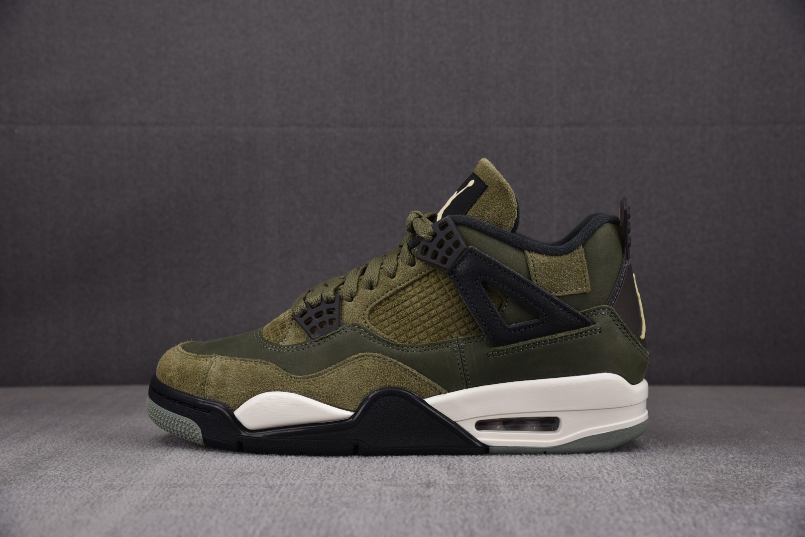 AJ4军绿尺码:40-50.5总裁R版出品-AirJordan4“Olive”军绿FB9927-200Y