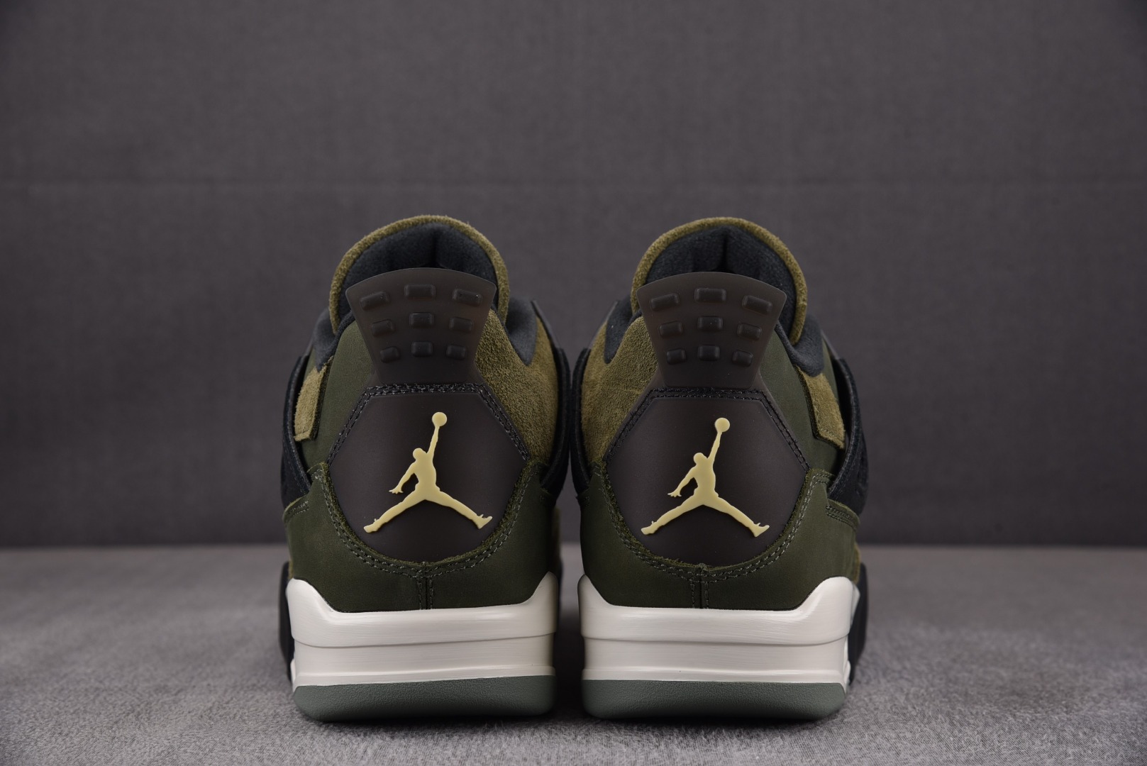 AJ4军绿尺码:40-50.5总裁R版出品-AirJordan4“Olive”军绿FB9927-200Y