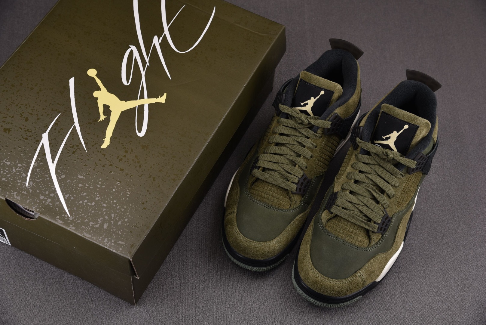 AJ4军绿尺码:40-50.5总裁R版出品-AirJordan4“Olive”军绿FB9927-200Y