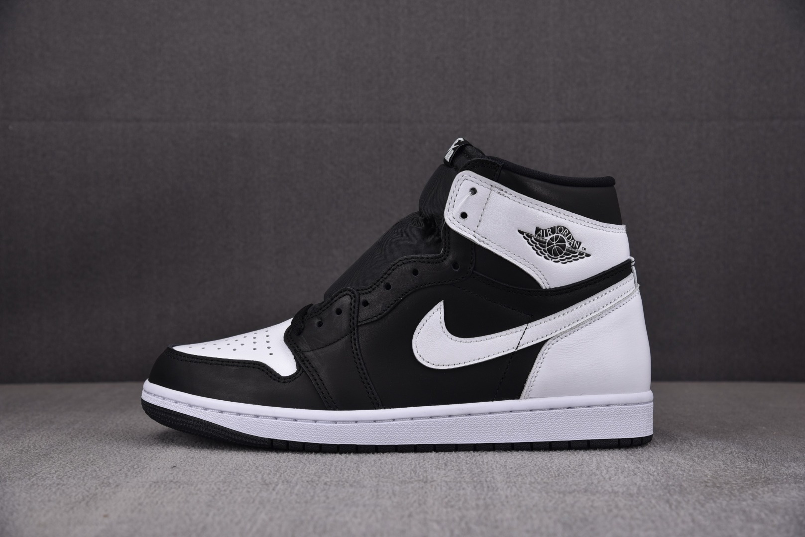 AJ1反转白黑尺码:40-47.5总裁R版出品-AirJordan1HighOG“ReversePand