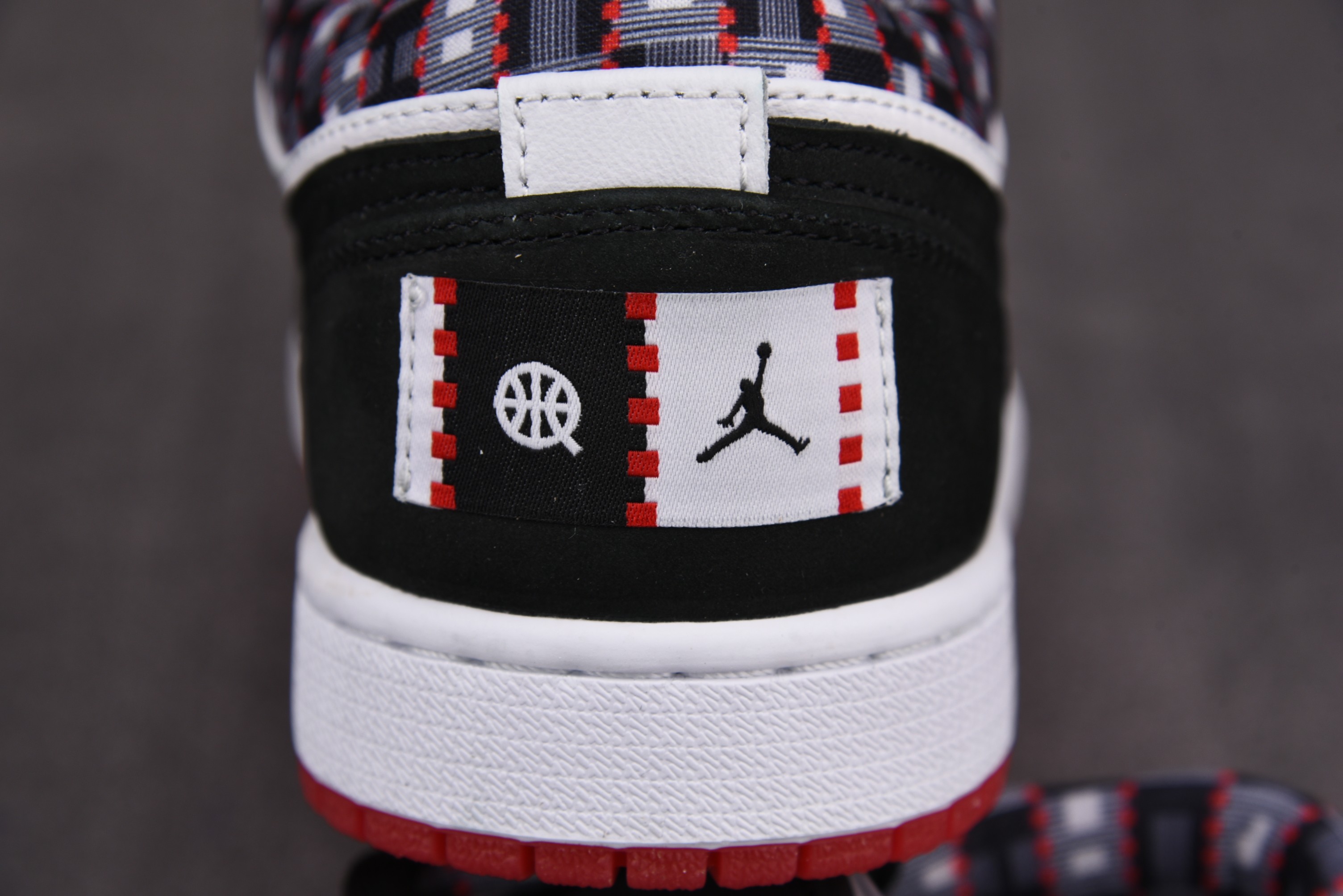 AJLow黑白尺码:40-46总裁R版出品-AirJordan1LowQuai54黑白巴黎街头DM009