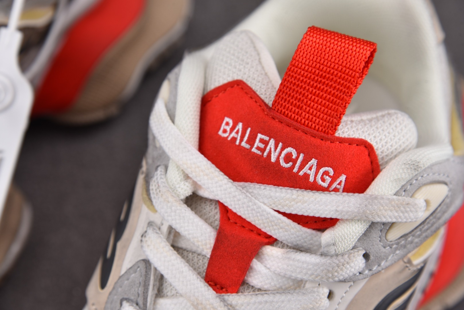 巴黎11代尺码:35-46纯原-BalenciagaCARGO米白红YZ018