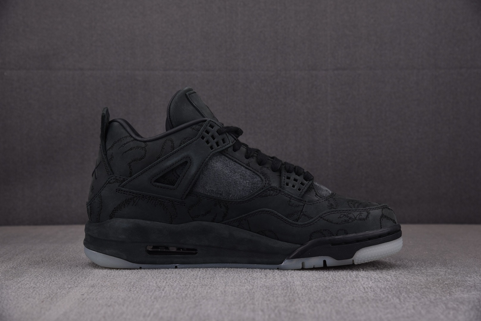 AJ4黑色尺码:40-50.5纯原-AirJordan4RetroKawsBlack黑色930155-0