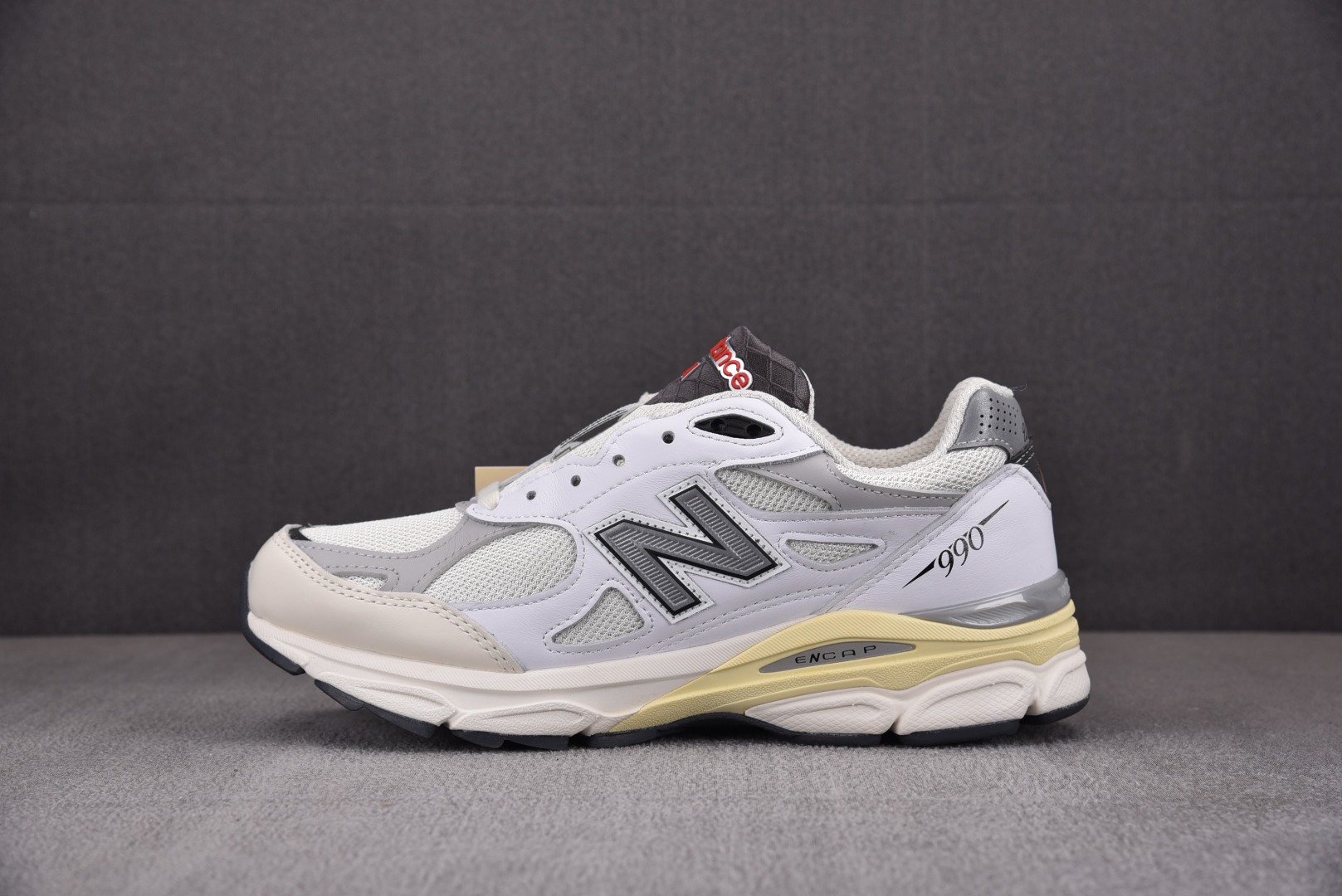 NB990白灰黄尺码:40-46.5纯原-NewBalanceTeddyMadeNB990V3白灰黄M9