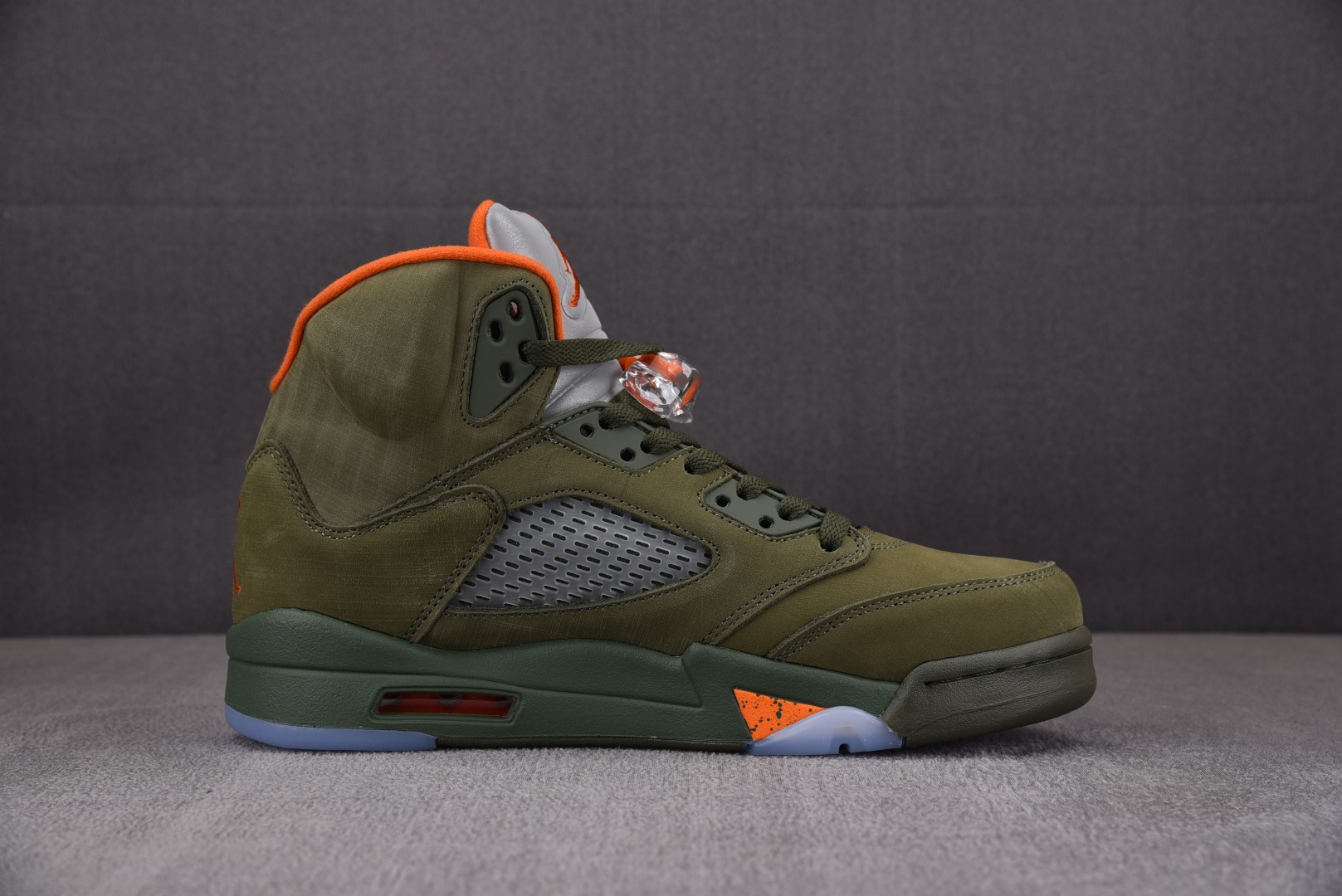 AJ5橄榄绿尺码:40-47.5纯原-AirJordan5Retro“Olive”橄榄绿DD0587-3