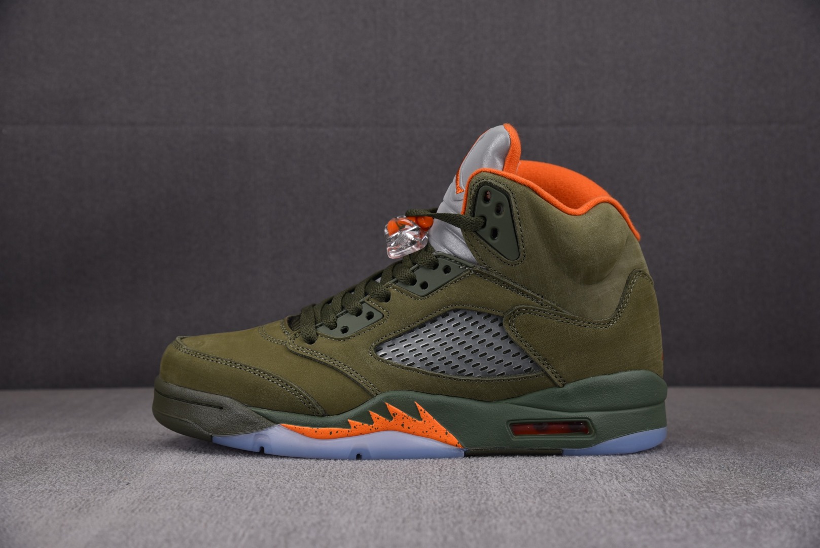 AJ5橄榄绿尺码:40-47.5纯原-AirJordan5Retro“Olive”橄榄绿DD0587-3