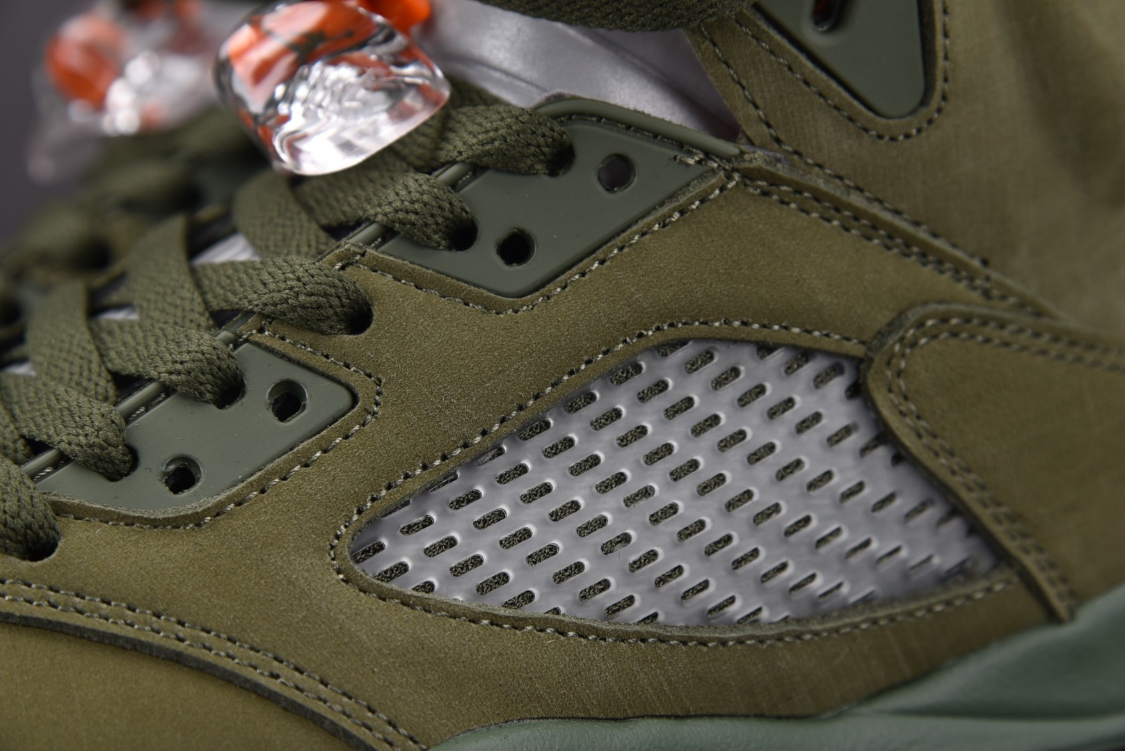 AJ5橄榄绿尺码:40-47.5纯原-AirJordan5Retro“Olive”橄榄绿DD0587-3