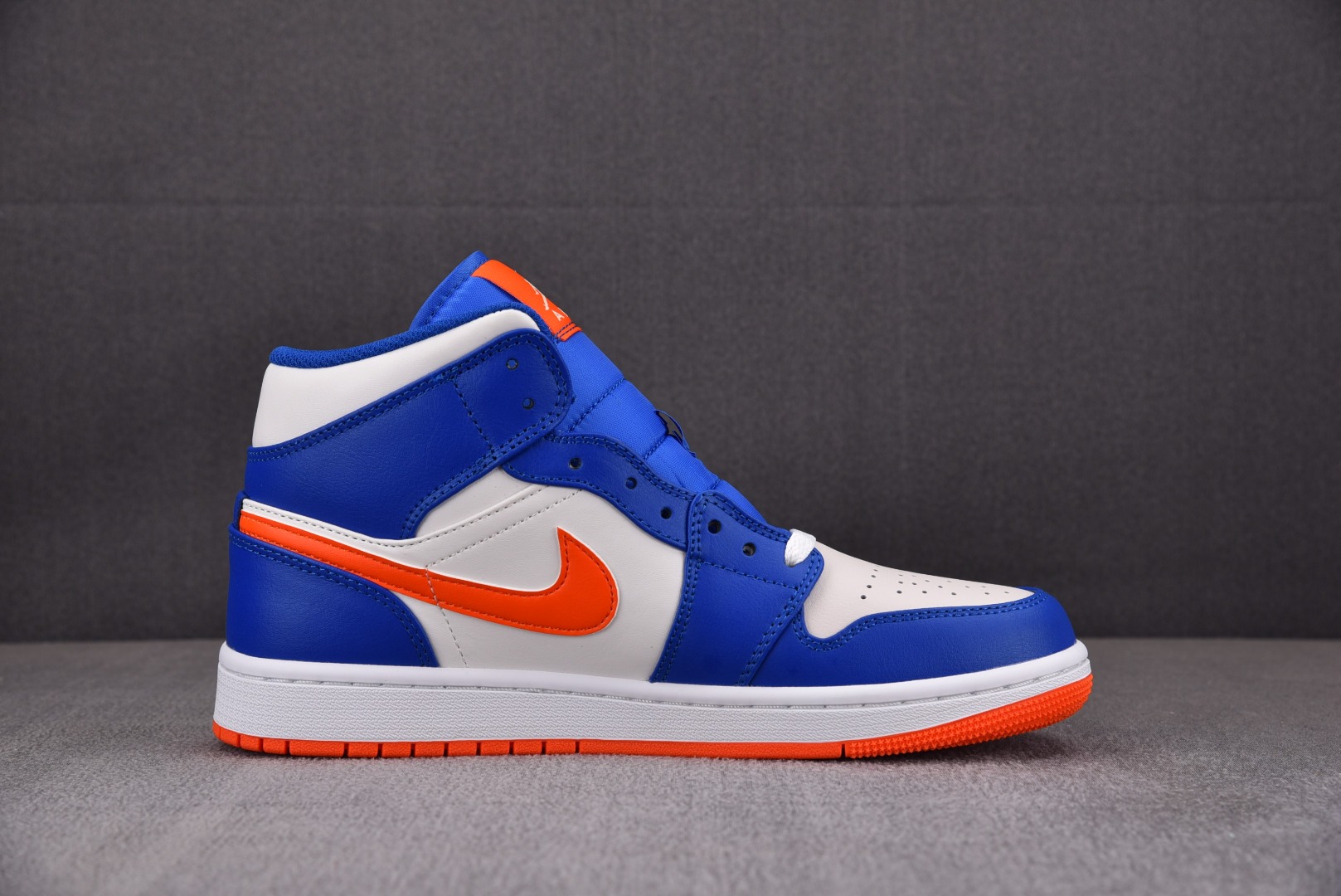 AJMid白蓝橙尺码:40-46纯原-AirJordan1Mid“Knicks”尼克斯白蓝橙FD1029