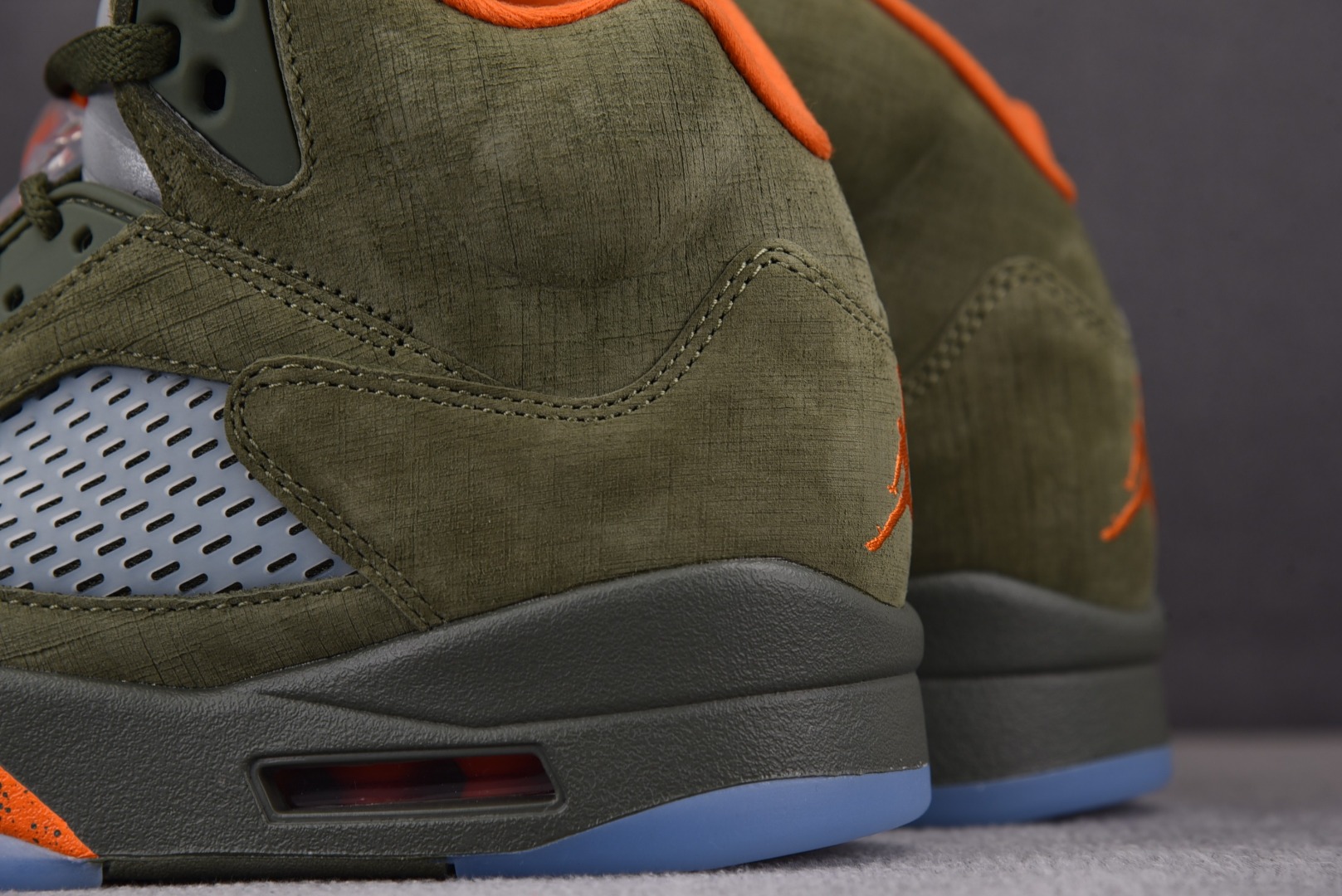 AJ5橄榄绿尺码:40.5-47.5纯原-AirJordan5Retro“Olive”橄榄绿DD0587