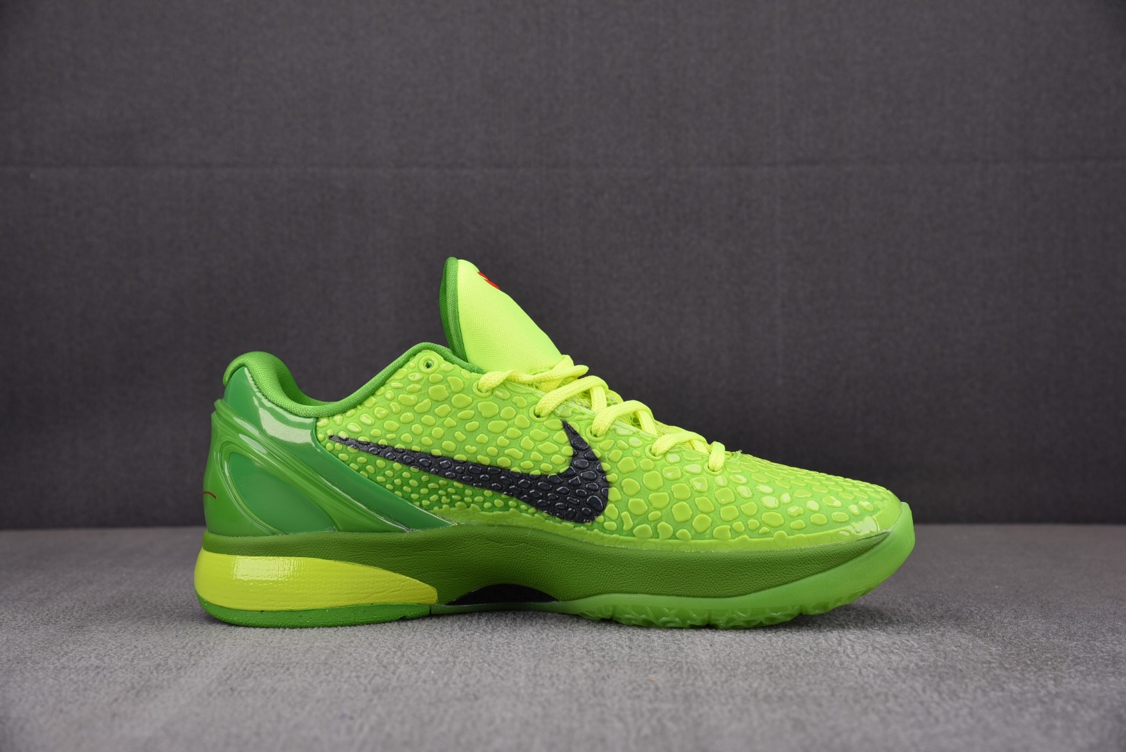 Kobe青蜂侠鞋码40-48.5总裁R版出品-ZoomKobe6ZK6科比6青蜂侠绿蛇圣诞CW2190-