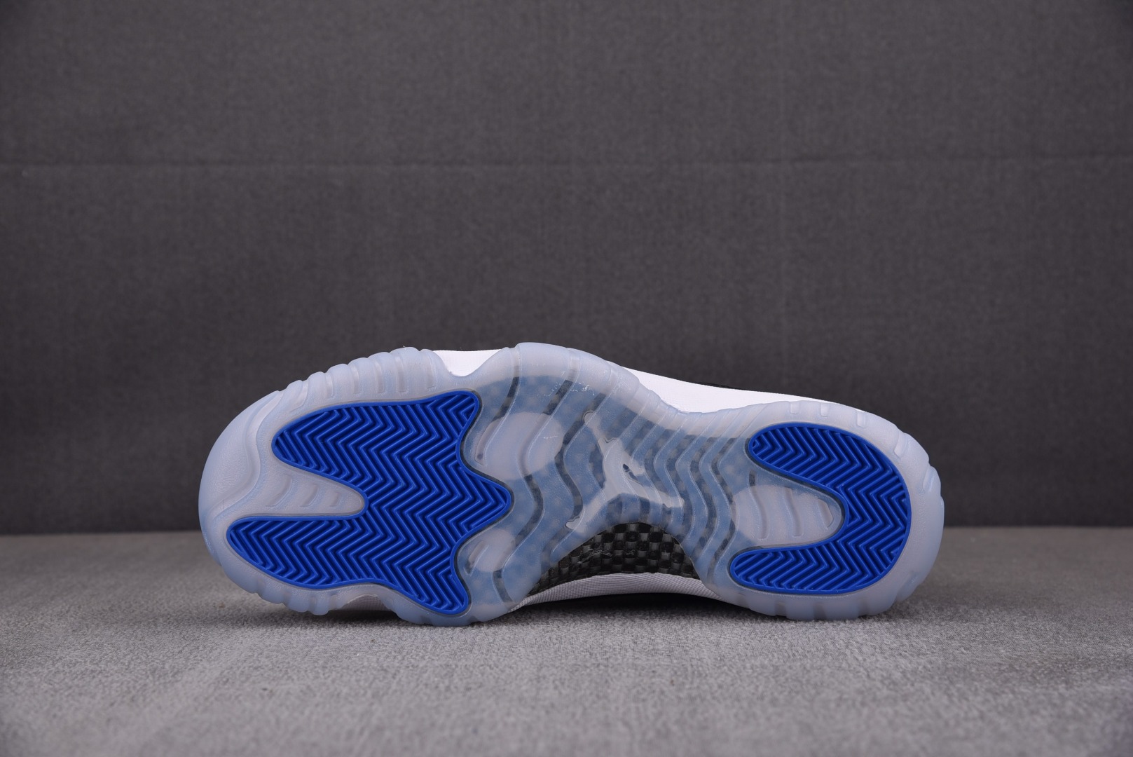 AJ11黑白尺码:40.5-48.5纯原-AirJordan11Low“SpaceJam”黑白FV510