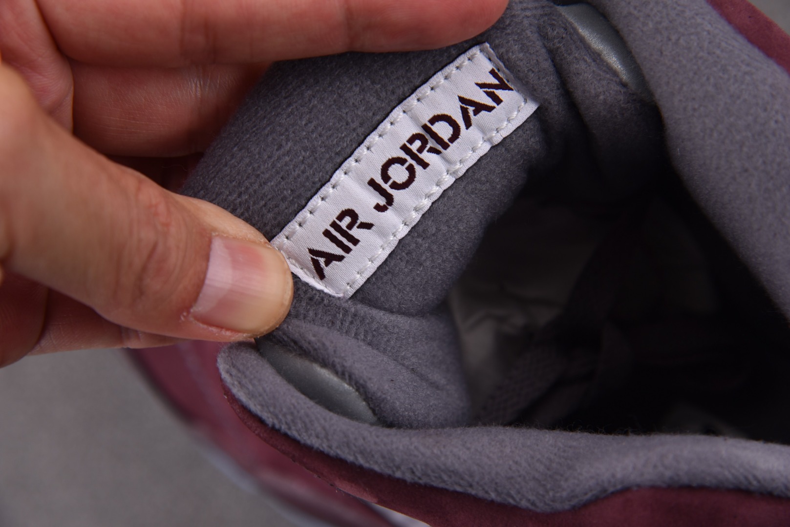 AJ5酒红尺码:40.5-47.5纯原-AirJordan5“Burgundy”2023酒红DZ4131