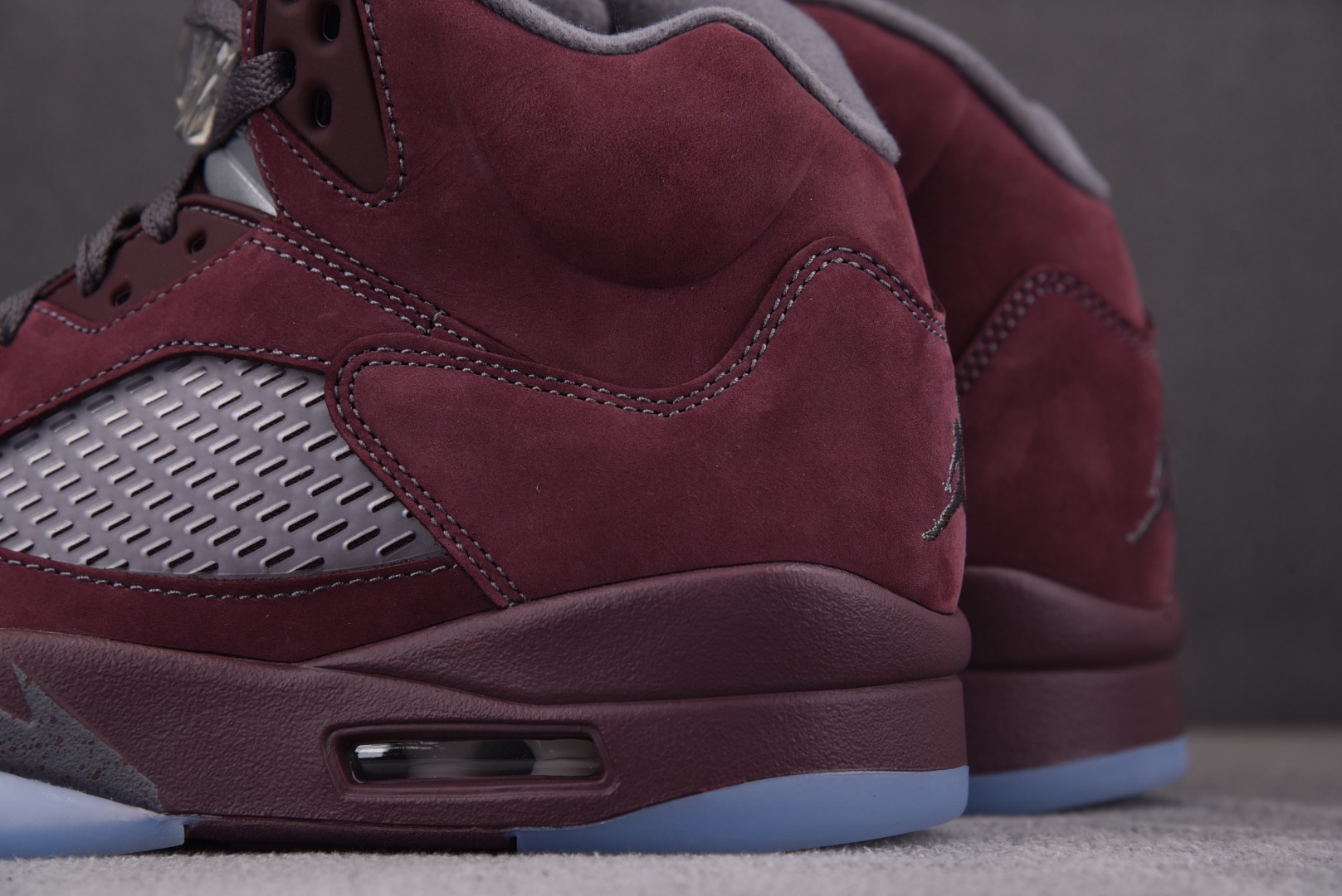 AJ5酒红尺码:40.5-47.5纯原-AirJordan5“Burgundy”2023酒红DZ4131