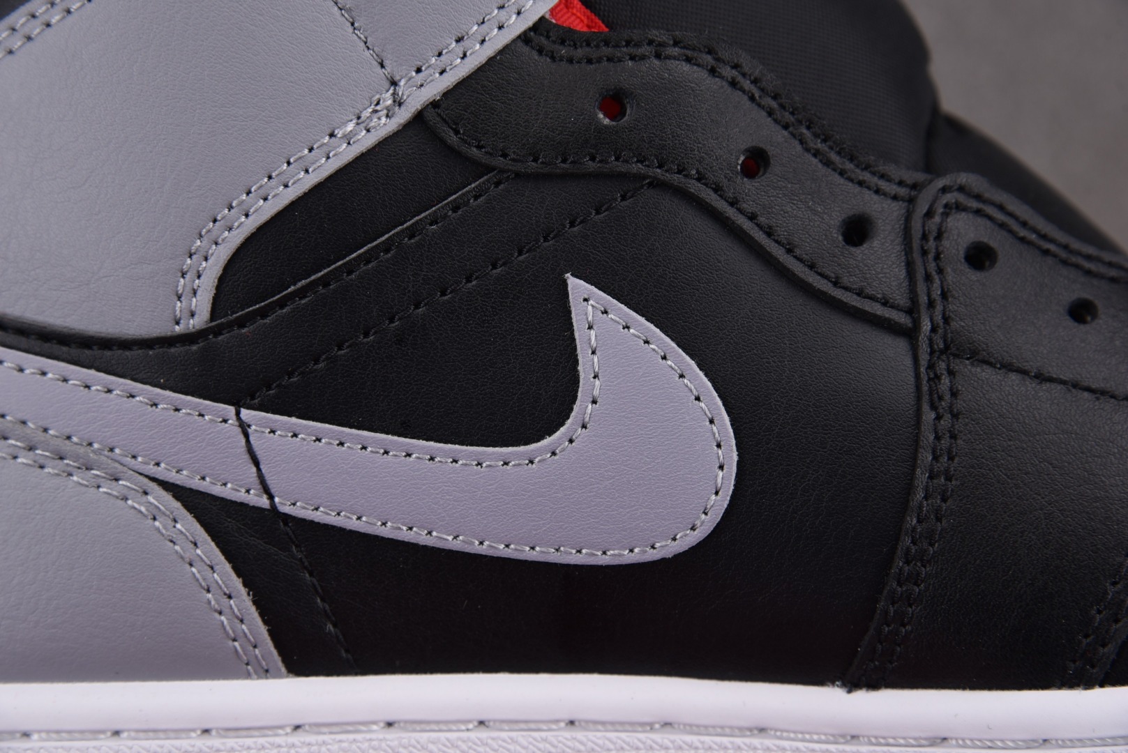 AJMid灰黑尺码:40-46纯原-AirJordan1Mid灰黑DQ8426-006