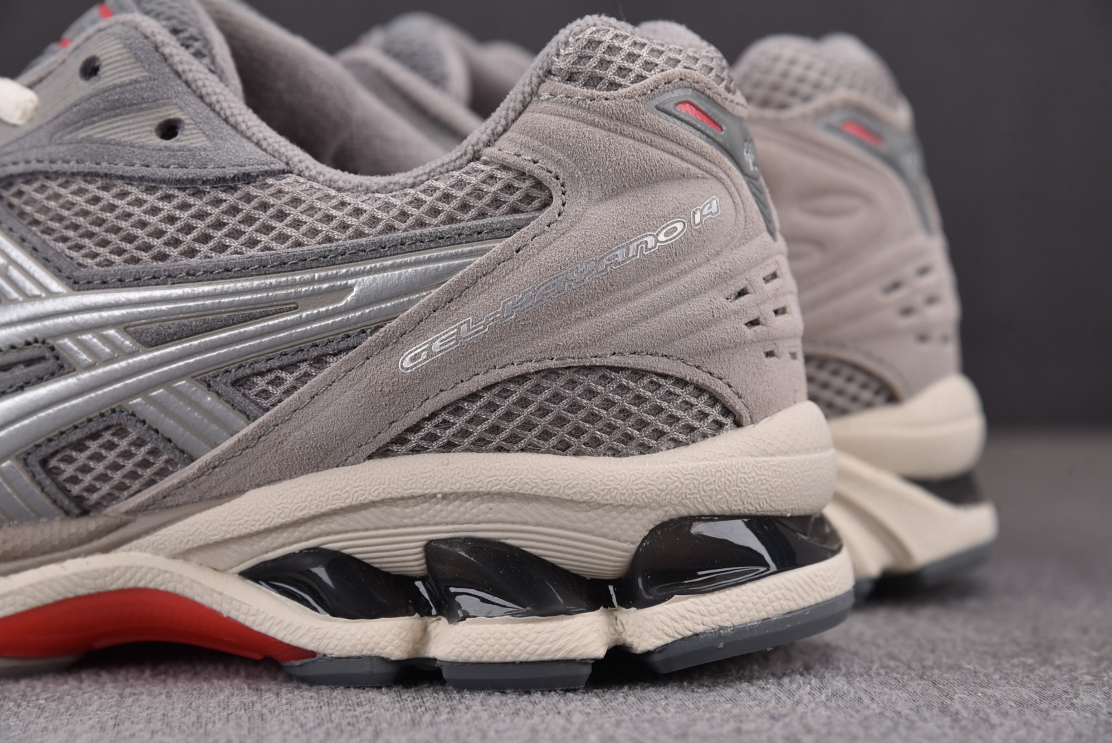 纯原版-AsicsGel-Kayano14灰棕1201A161-026YZ032363737.53839