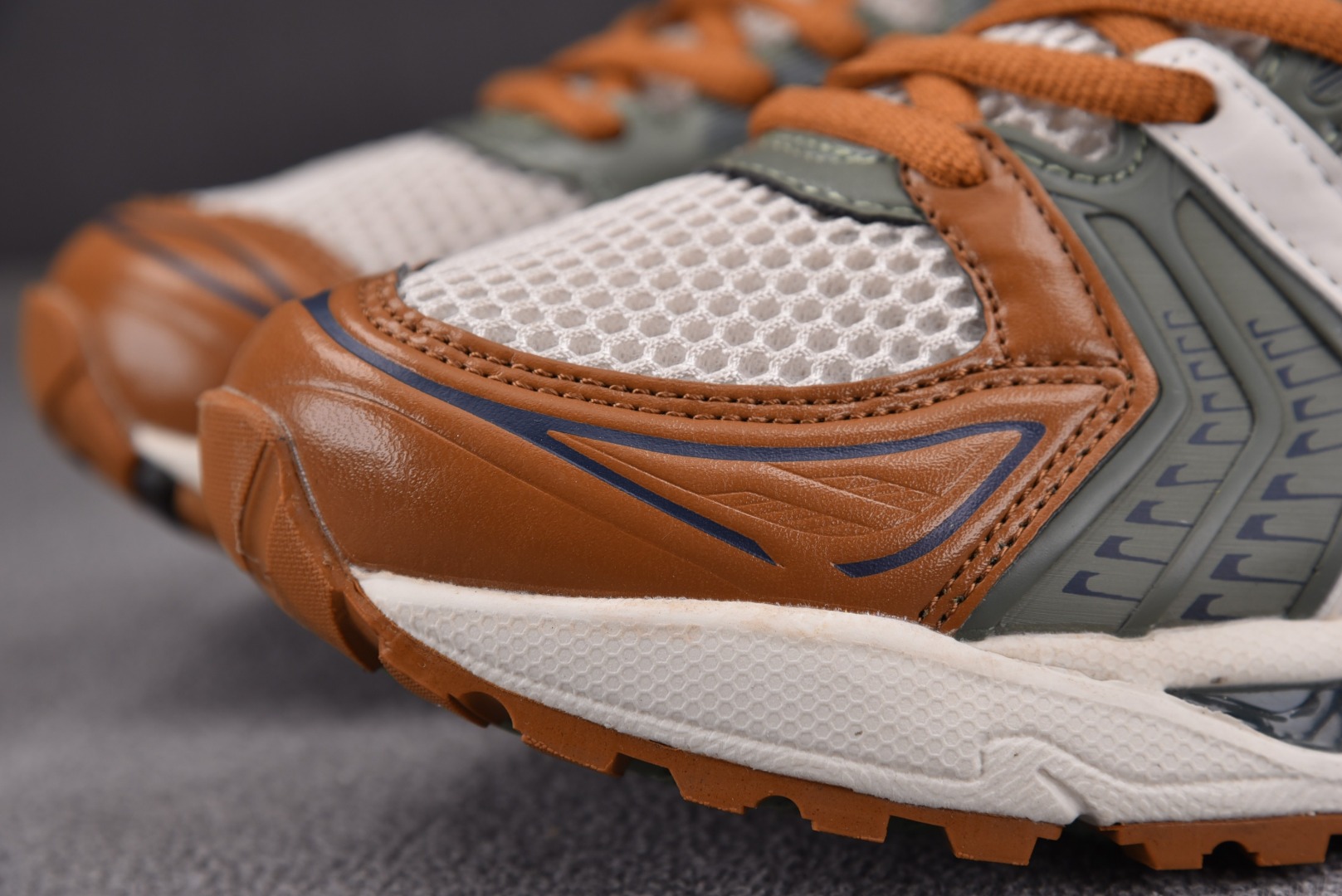 纯原版-AsicsGel-Kayano14RE绿棕色1201A019-250YZ032363737.53