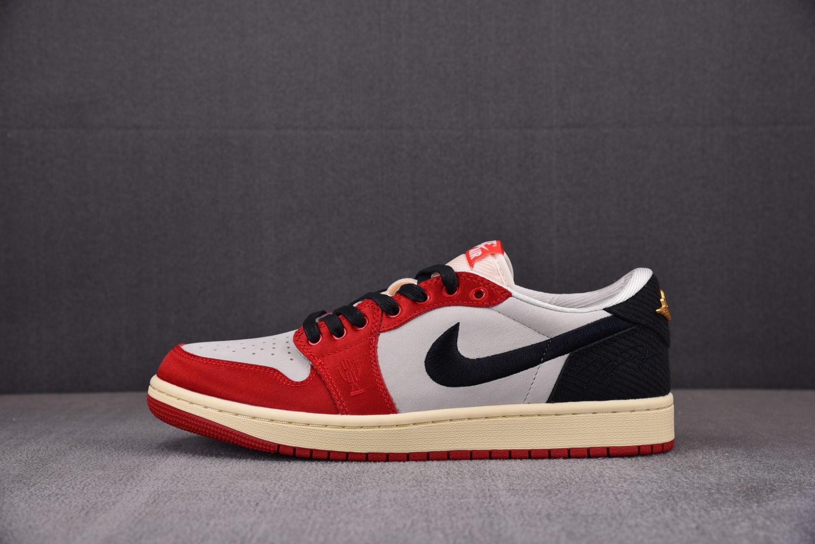 AJLOW鞋码36-47.5纯原出品-TrophyRoomxAirJordan1LowOGAway白黑红