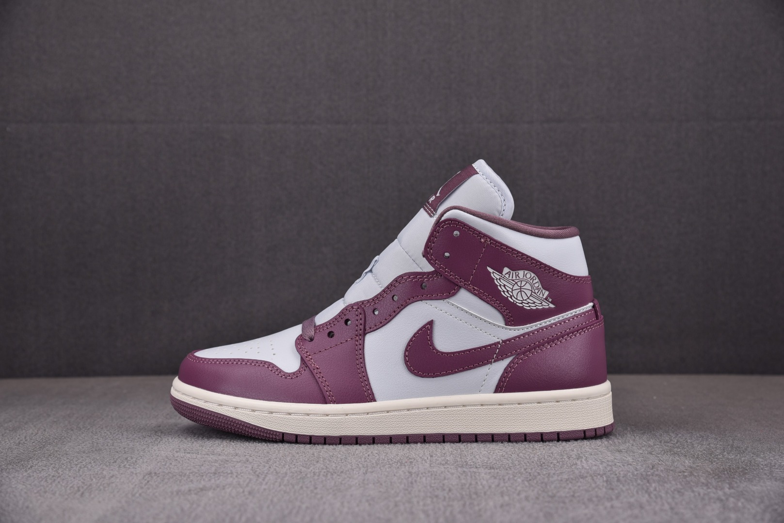 AJMid鞋码35.5-46纯原出品-WMNSAirJordan1Mid“SkyJMauve”白紫红BQ