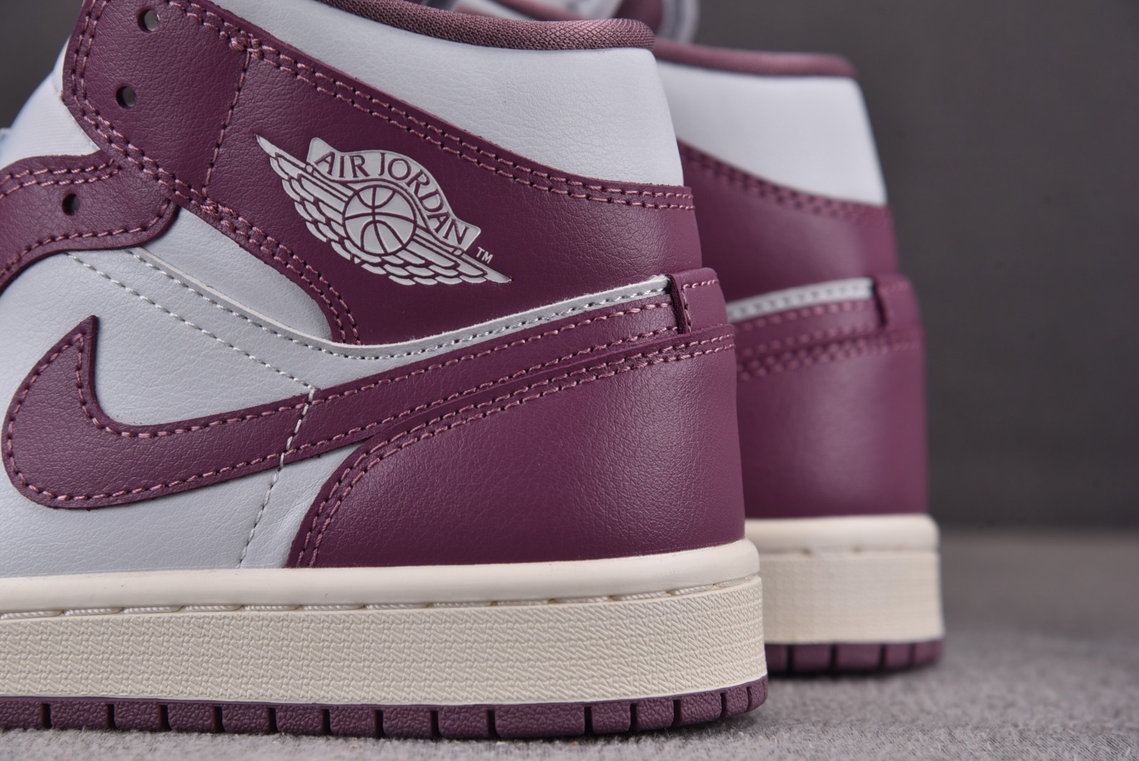 AJMid鞋码35.5-46纯原出品-WMNSAirJordan1Mid“SkyJMauve”白紫红BQ