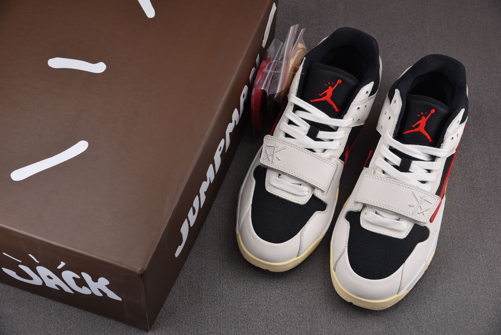 AJLow倒钩尺码36-47.5纯原出品-TravisScottxJordanJumpmanJackTR