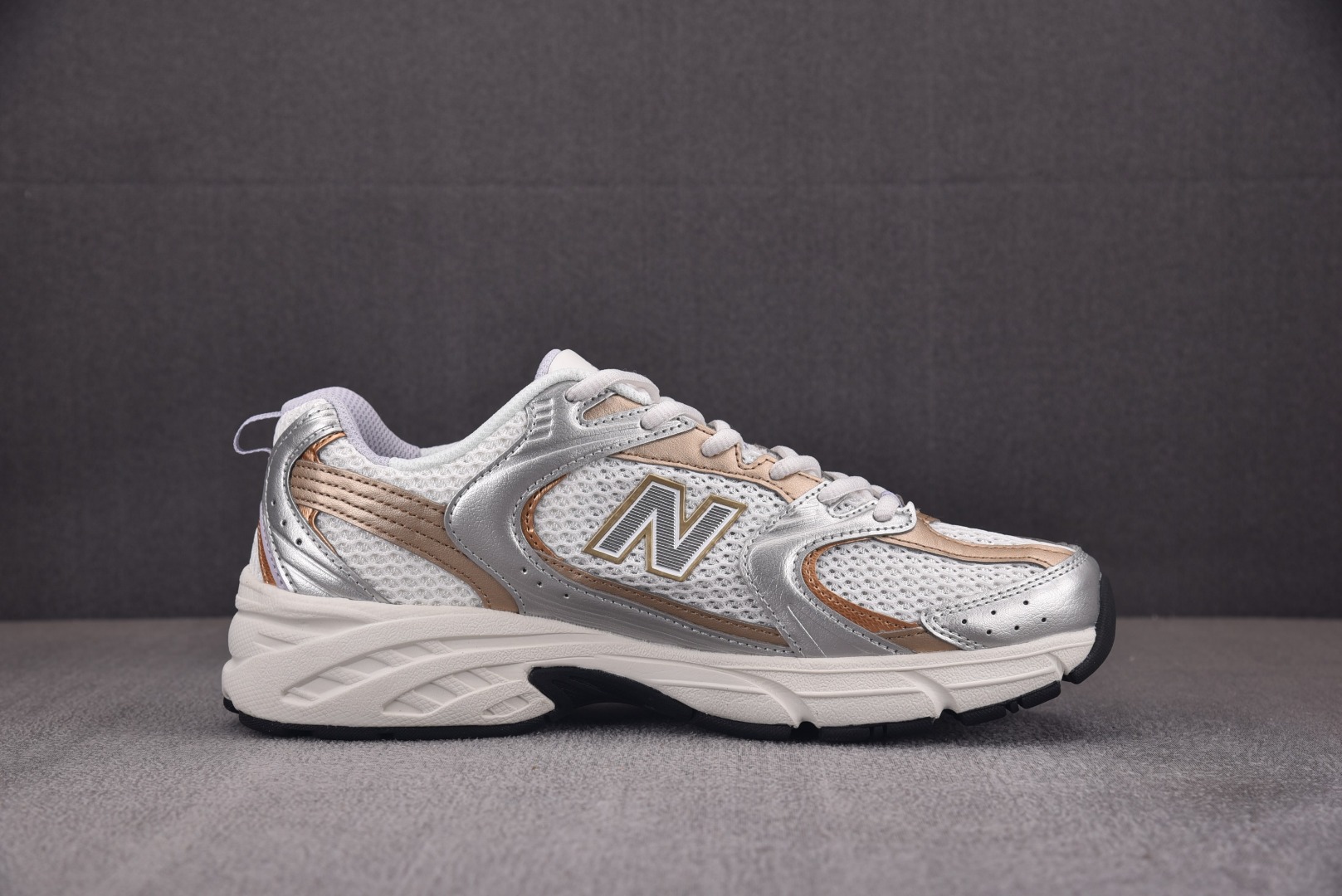 新百伦尺码:36-44.5纯原-NewBalanceNB530金色MR530ZGYZ010鞋码36373