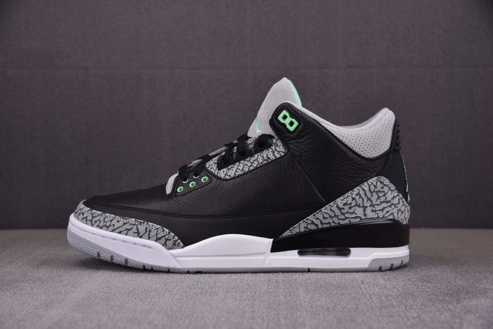 AJ3黑绿尺码:40-47.5有45.5纯原出品-AirJordan3Retro3GreenGlow黑绿