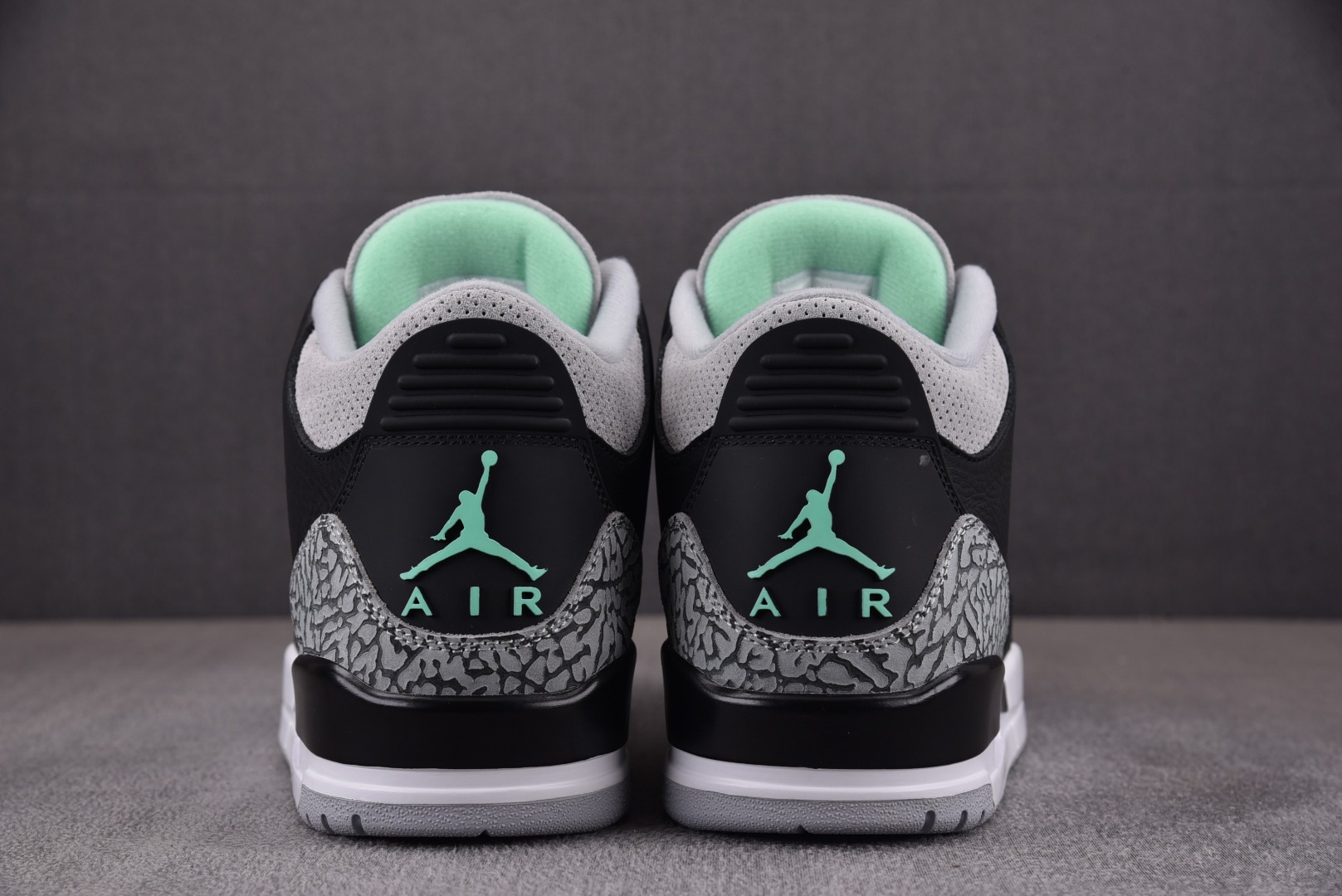 AJ3黑绿尺码:40-47.5有45.5纯原出品-AirJordan3Retro3GreenGlow黑绿