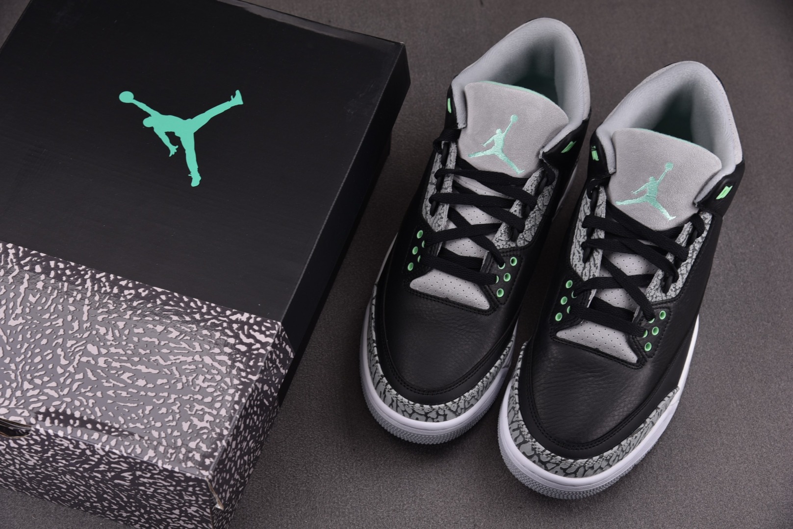 AJ3黑绿尺码:40-47.5有45.5纯原出品-AirJordan3Retro3GreenGlow黑绿