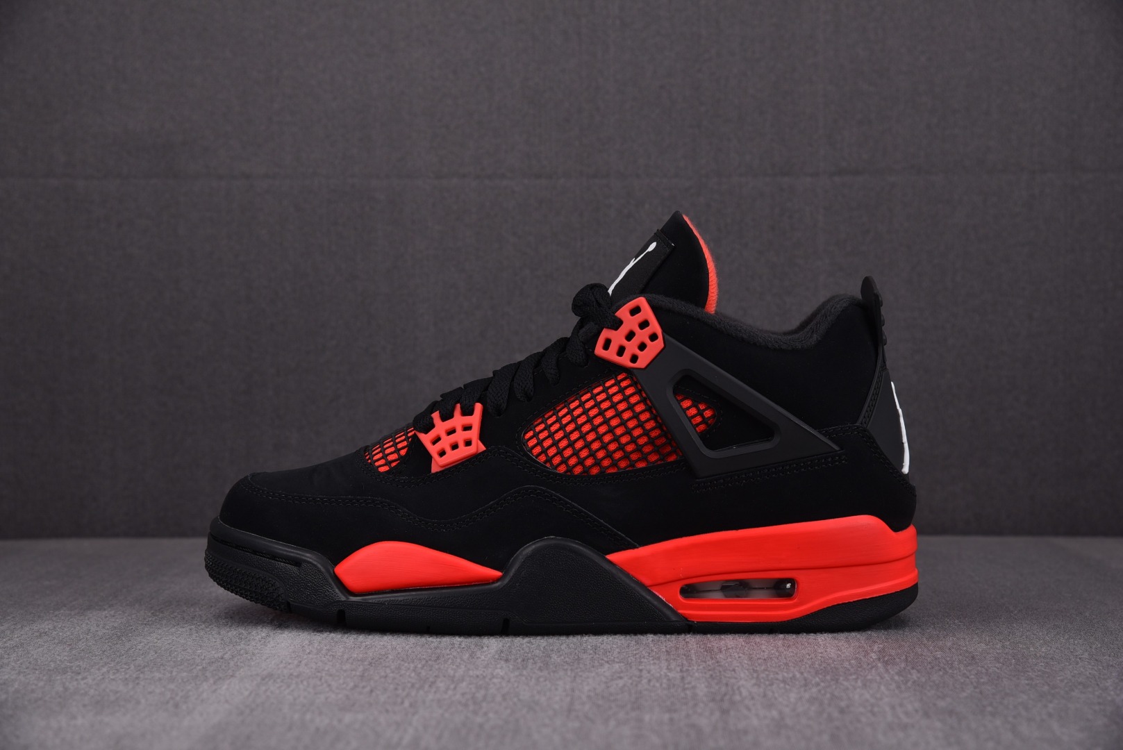 AJ4黑红尺码:40-48.5纯原版-AirJordan4RetroUniversityBlueAJ4乔