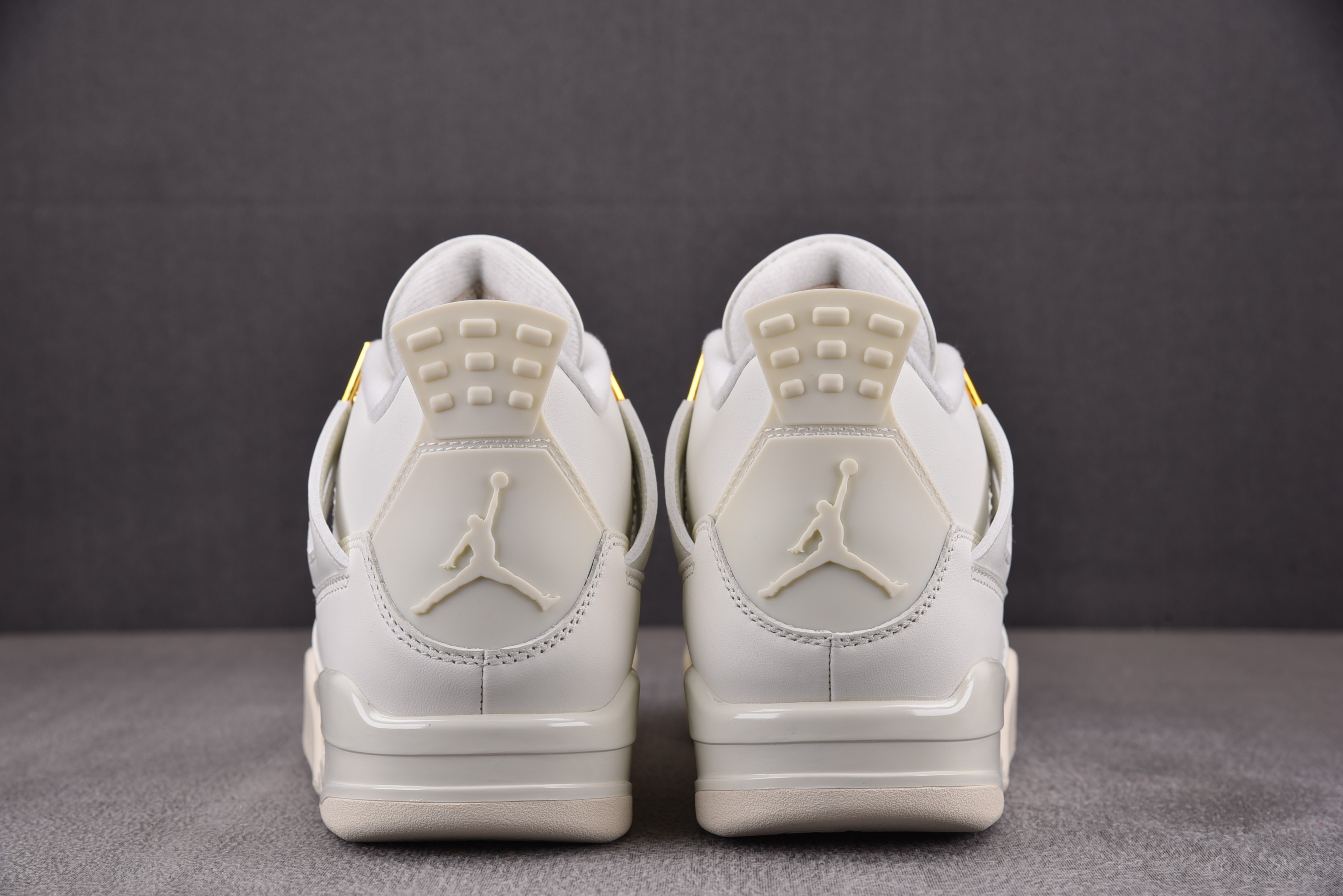 AJ4奶白色尺码:40-48.5纯原出品-WMNSAirJordan4Retro奶白色AQ9129-17