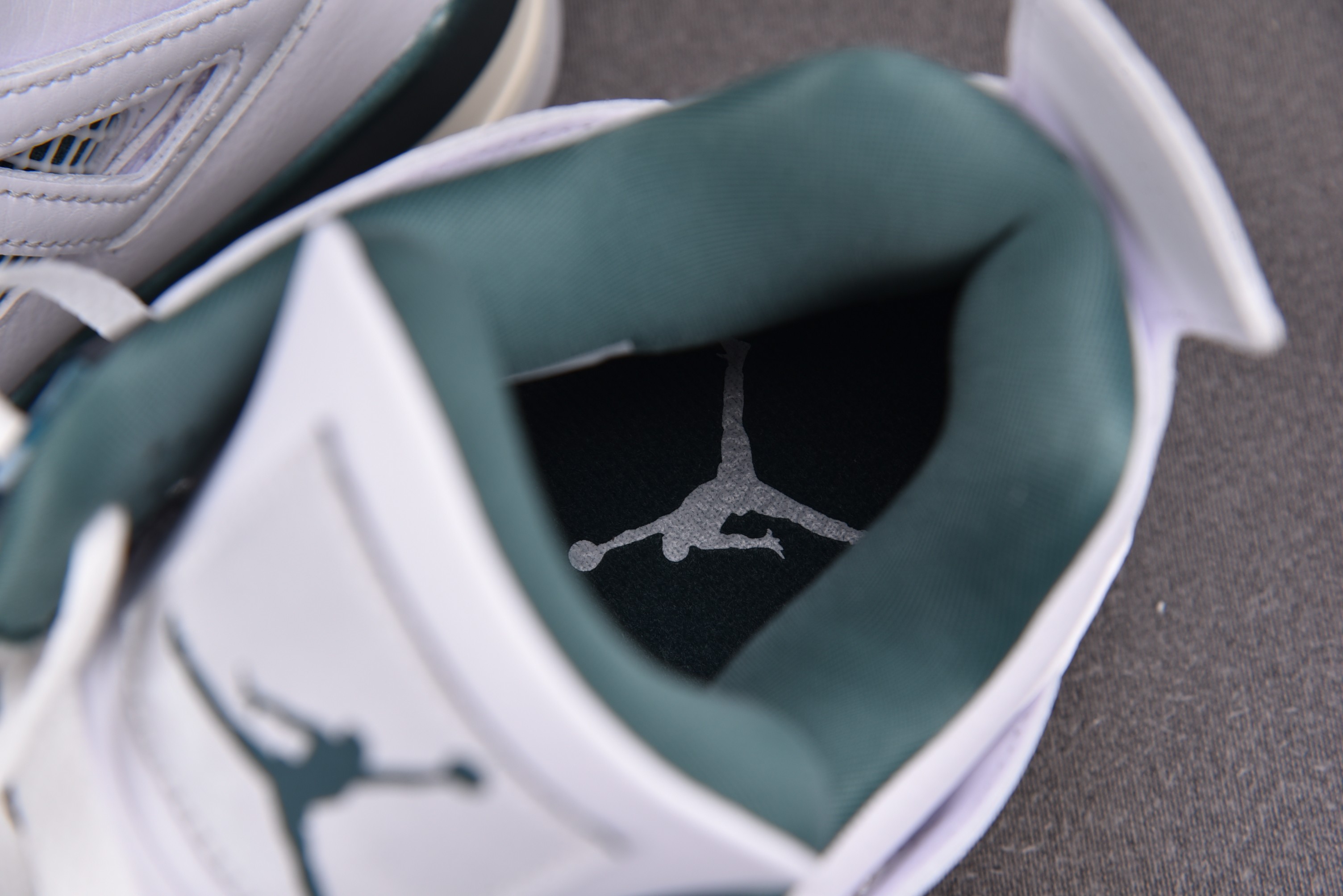 AJ4氧化绿尺码:40-50.5纯原出品-AirJordan4OxidizedGreen氧化绿FQ813