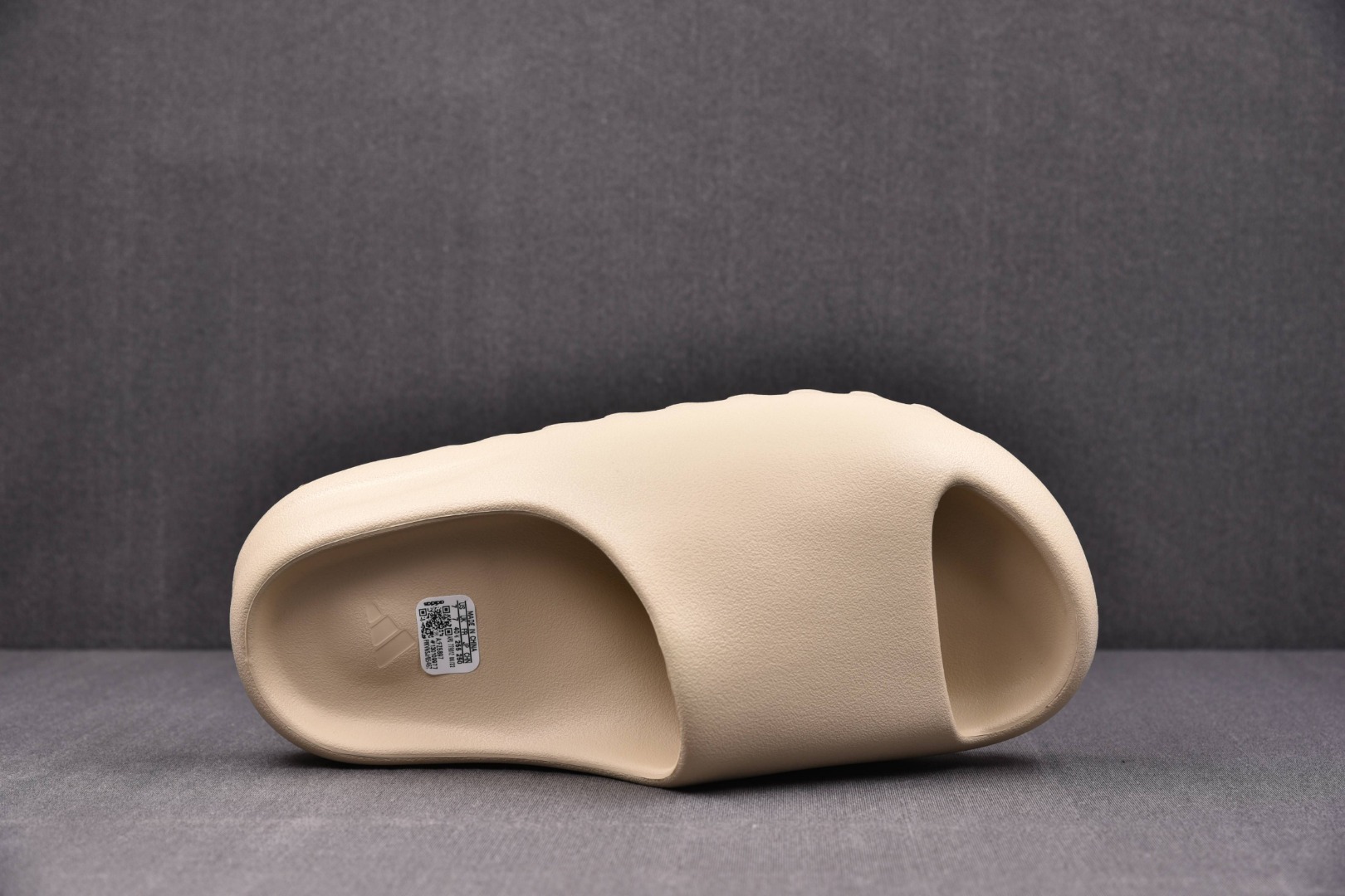 Yeezy骨白尺码:36.5-48.5纯原版出品-YeezySlide“Bone”骨白磨砂FZ5897Y