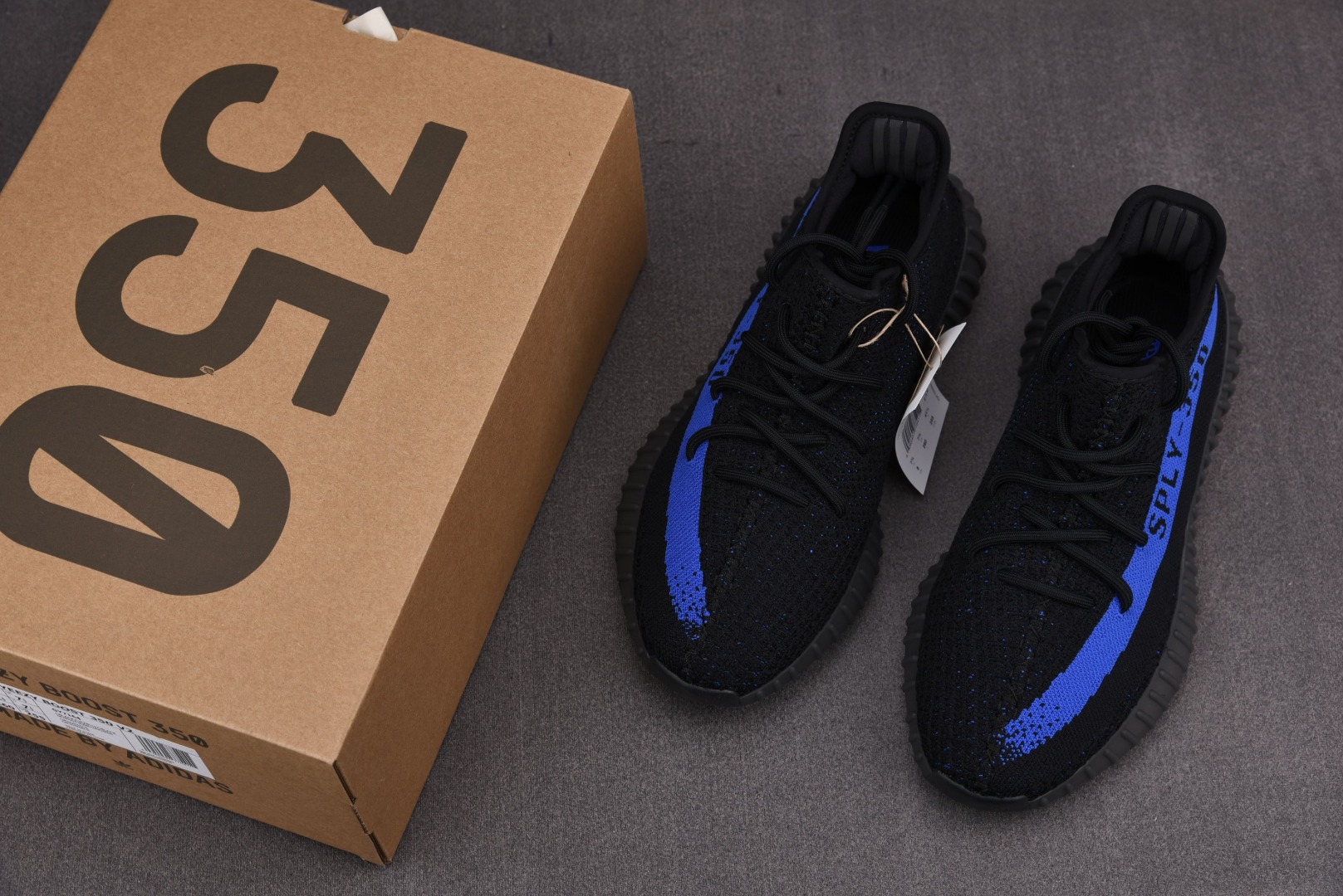 Yeezy黑蓝尺码:36-48纯原版出品-YeezyBoost350V2DazzlingBlue黑蓝GY