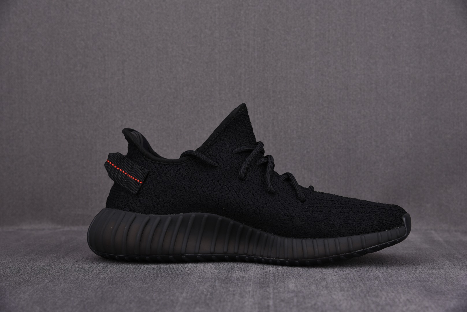 Yeezy黑红尺码:36-48纯原版出品-YeezyBoost350V2黑红文字椰子CYZ014