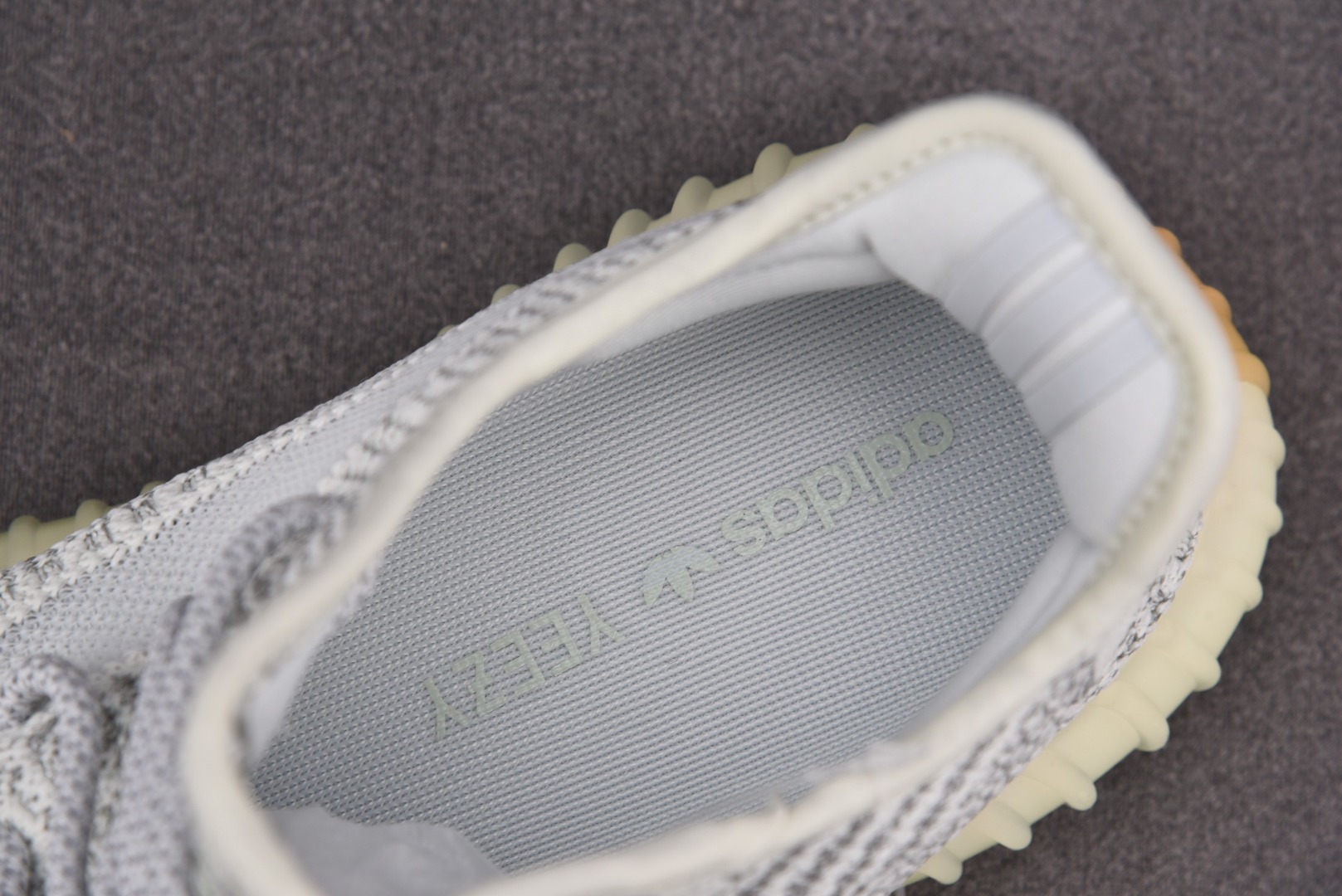 Yeezy灰白尺码:36-48纯原版出品-YeezyBoost350V2Yeshaya灰白满天星FX43