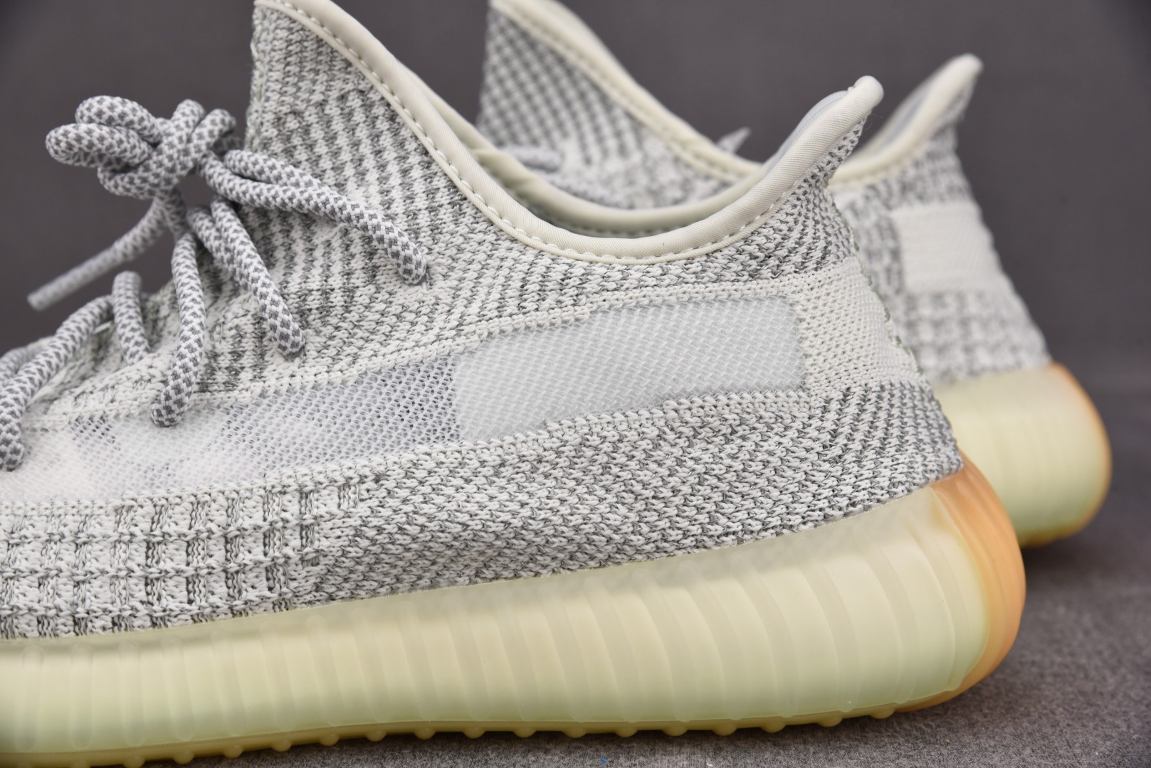 Yeezy灰白尺码:36-48纯原版出品-YeezyBoost350V2Yeshaya灰白满天星FX43