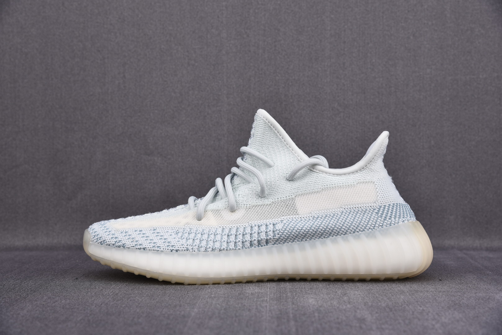 Yeezy冰蓝尺码:36-48纯原版出品-YeezyBoost350V2CloudWhite冰蓝天使FX