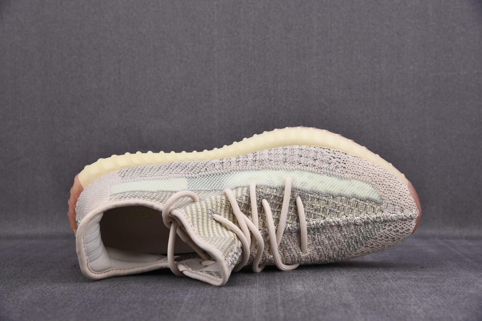 Yeezy天鹅尺码:36-48纯原版出品-YeezyBoost350V2Citrin天鹅满天星FW531