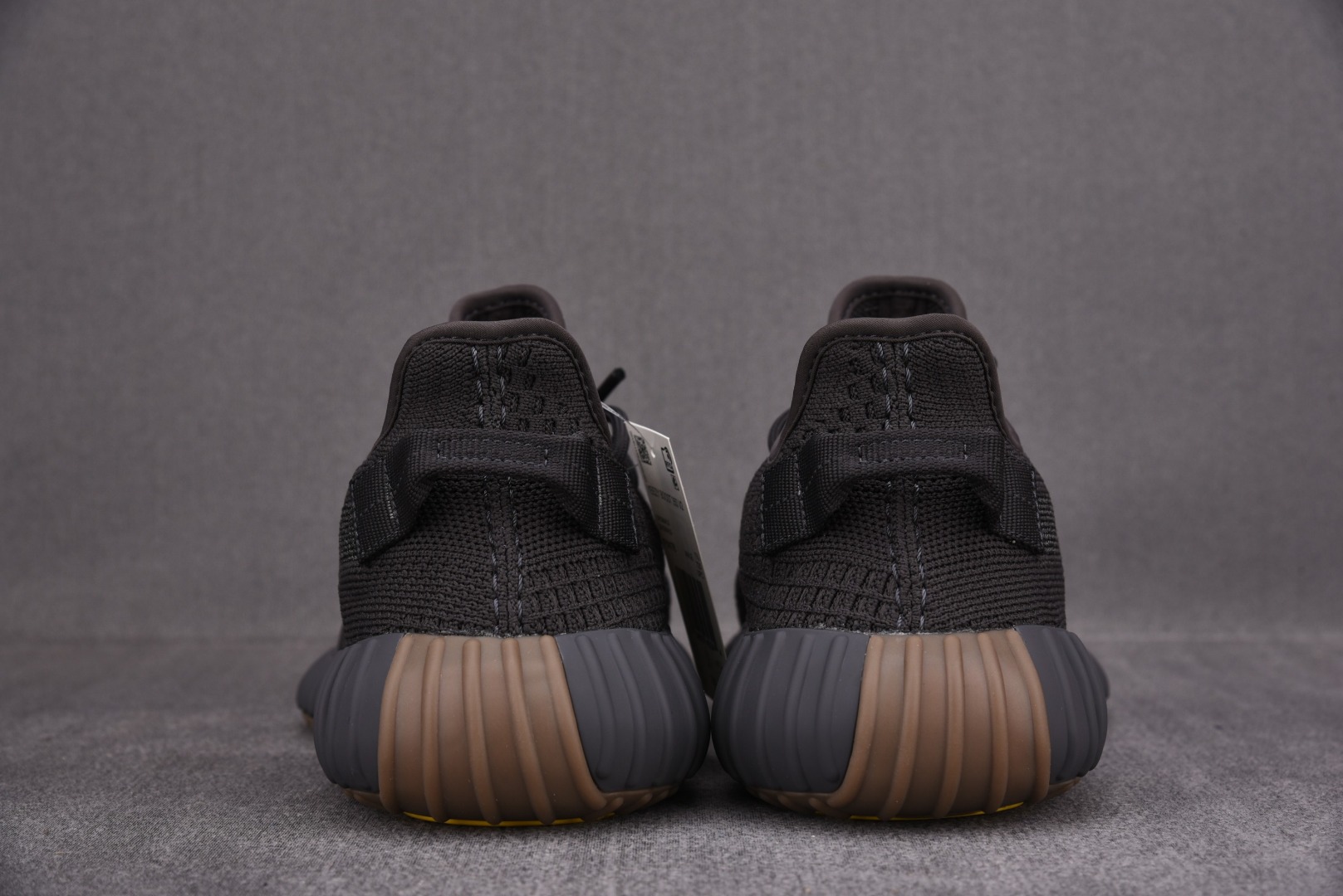 Yeezy黑生胶尺码:36-48纯原版出品-YeezyBoost350V2Cinder黑生胶侧透满天星F