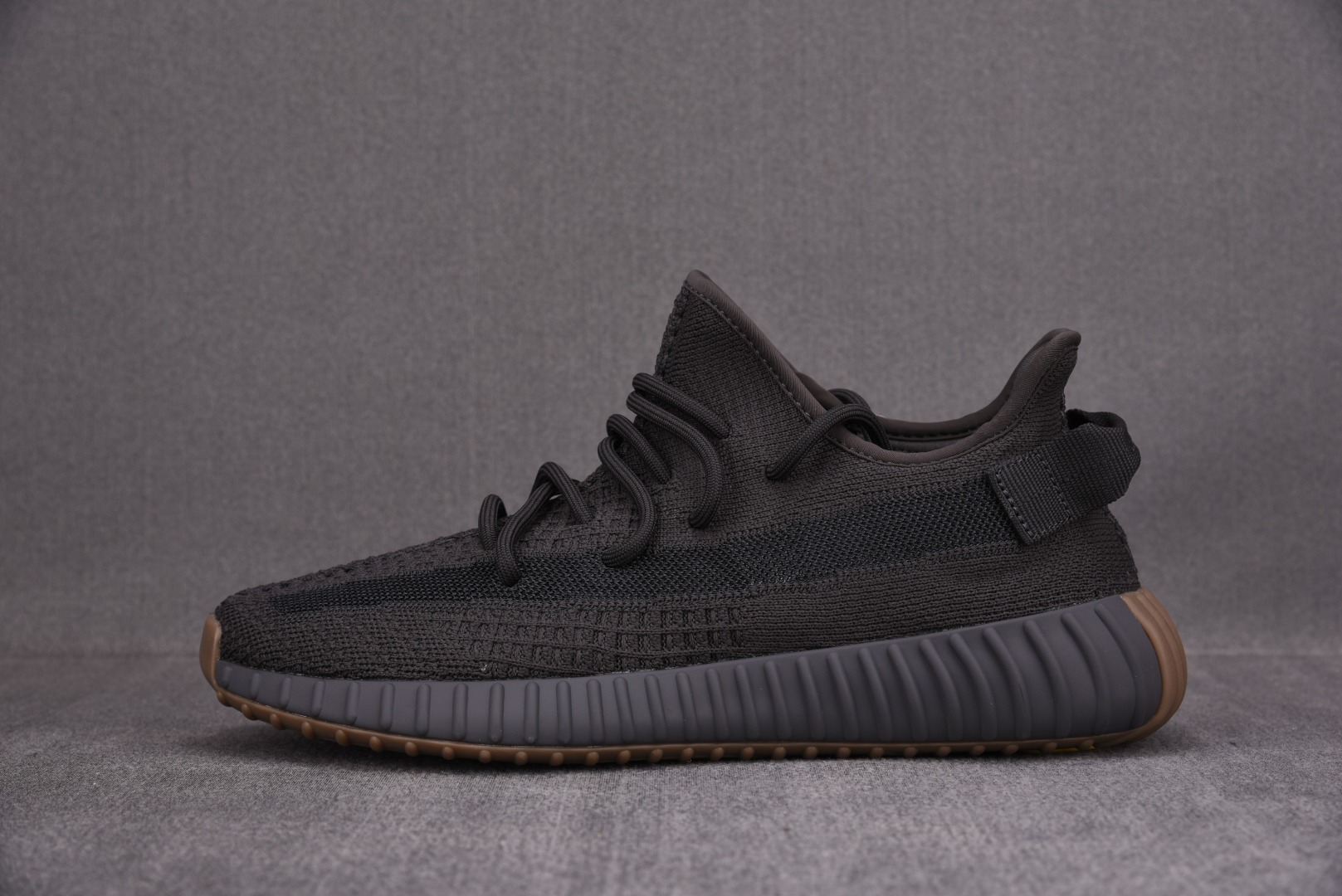 Yeezy黑生胶尺码:36-48纯原版出品-YeezyBoost350V2Cinder黑魂黑生胶FY29