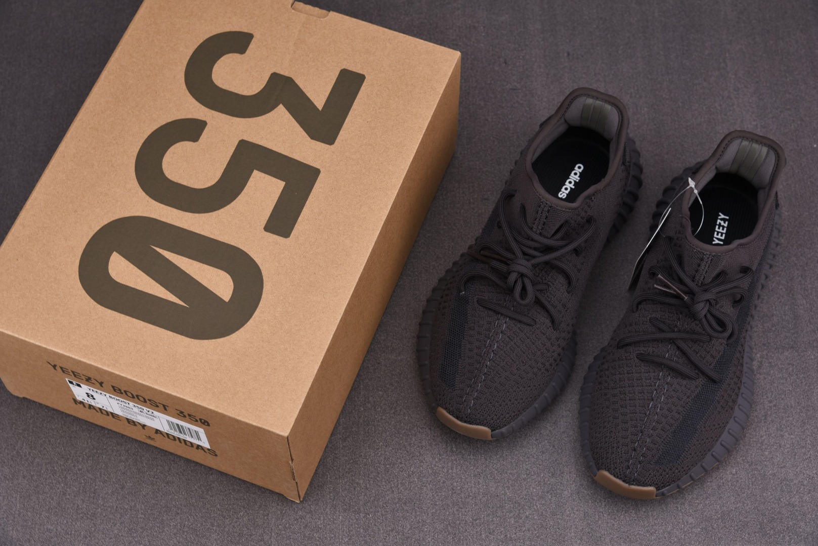 Yeezy黑生胶尺码:36-48纯原版出品-YeezyBoost350V2Cinder黑魂黑生胶FY29