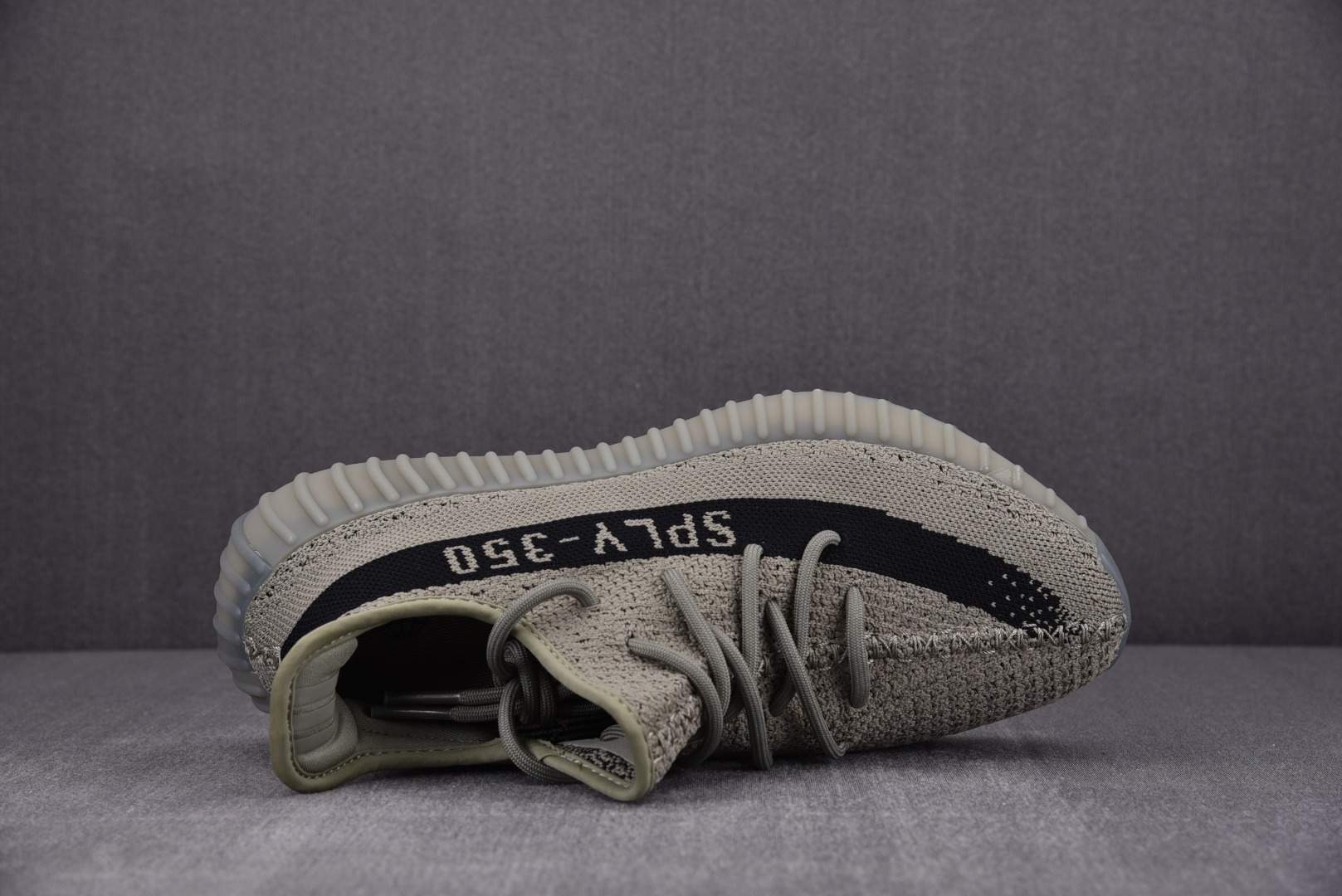 Yeezy军绿黑尺码:36-48纯原版出品-YeezyBoost350V2Granite军绿黑HQ205