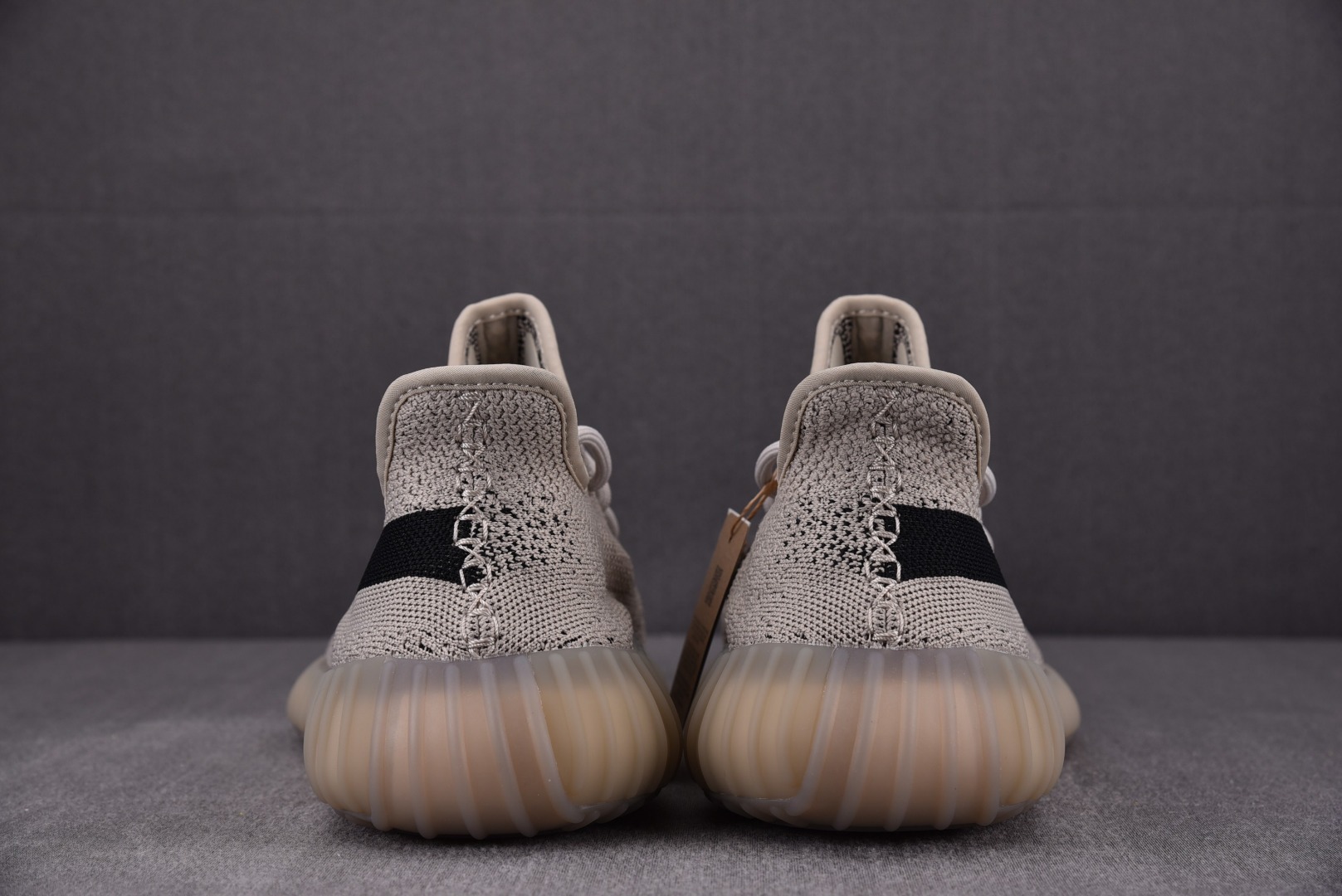 Yeezy火山灰岩尺码:36-48纯原版出品-YeezyBoost350V2Slate火山灰岩深米色油漆