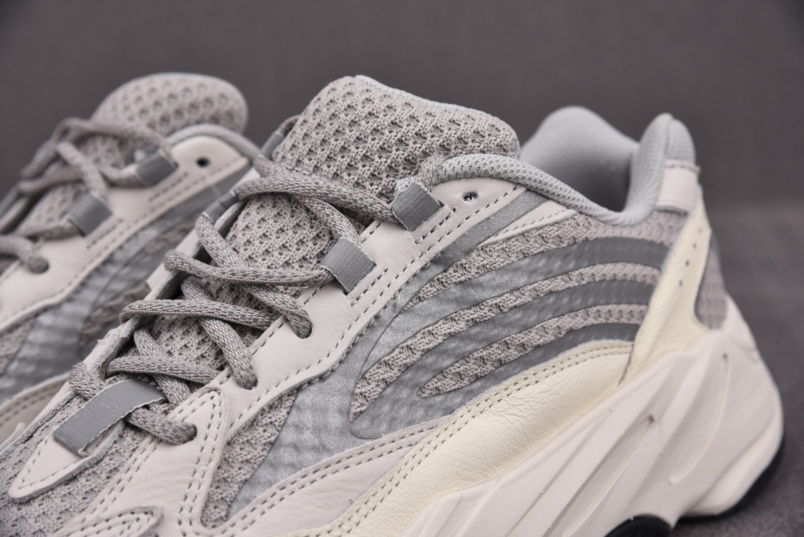 Yeezy700尺码:36-48纯原版出品-originalsYeezyBoost700V2Static