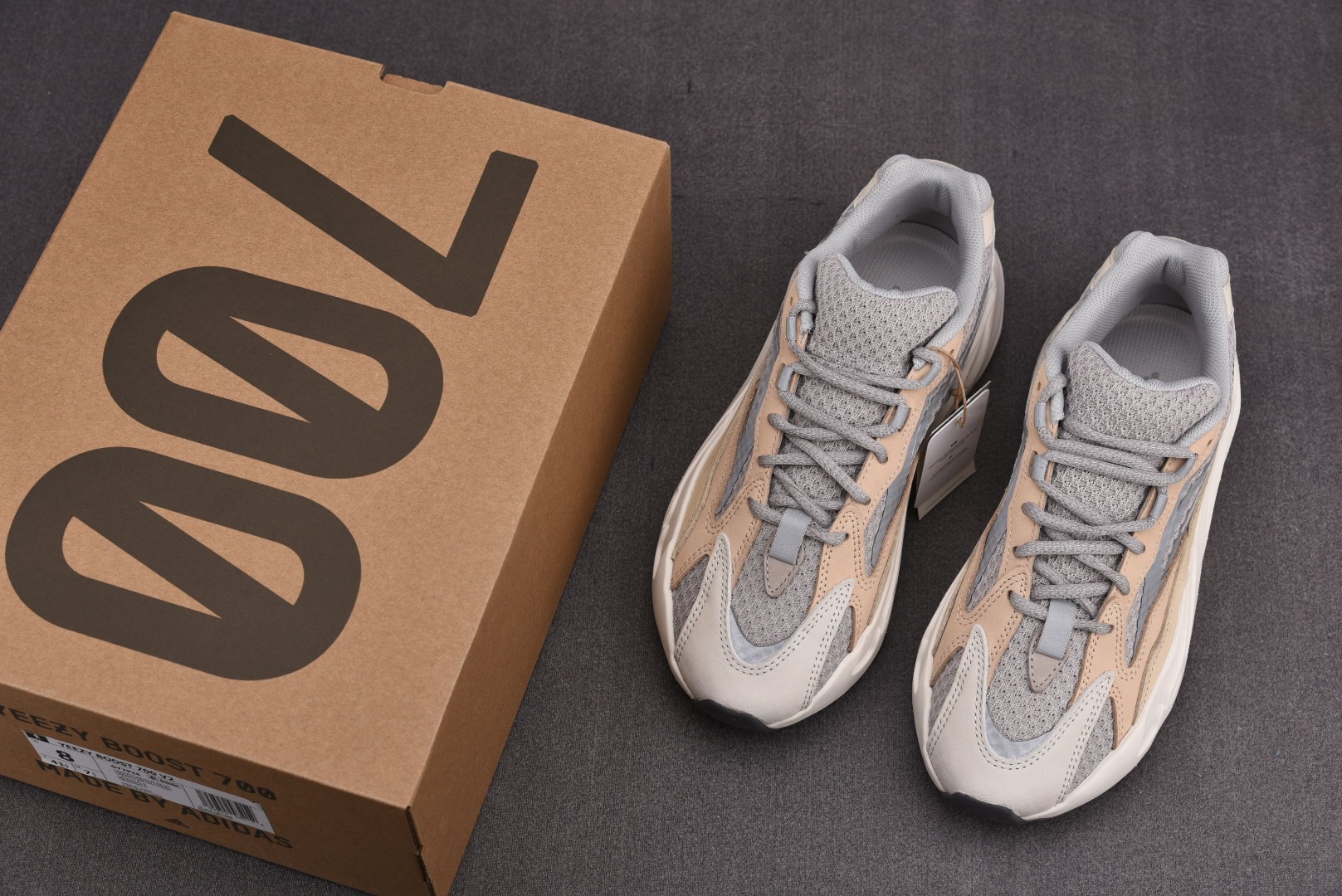 Yeezy700尺码:36-48纯原版出品-originalsYeezyBoost700V2“Cream