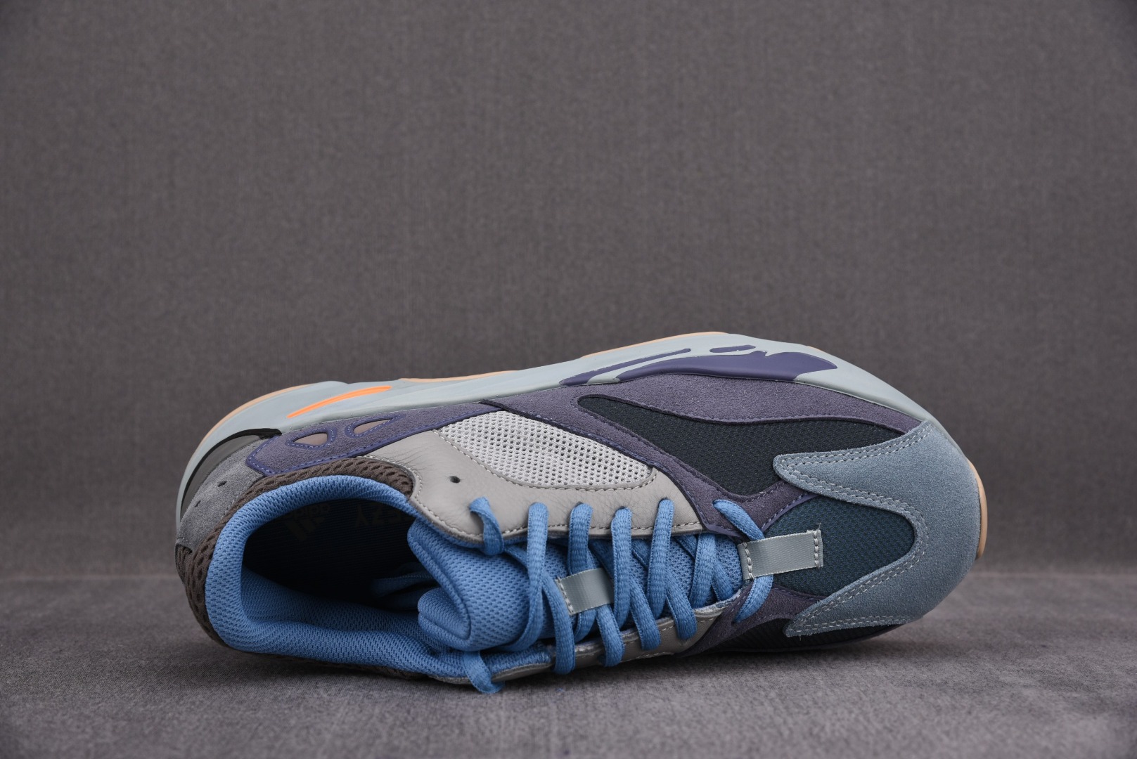 Yeezy700尺码:36-48纯原版出品-originalsYeezyBoost700CarbonBl