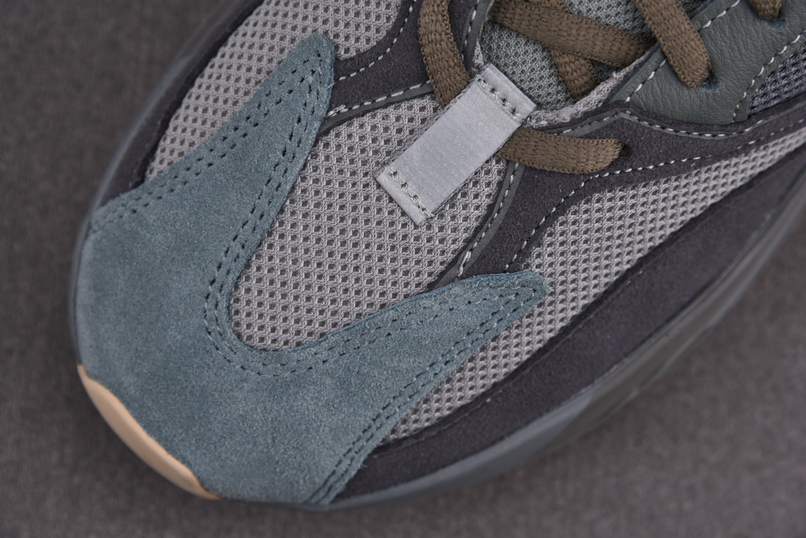 Yeezy700尺码:36-48纯原版出品-originalsYeezyBoost700“TealBlu