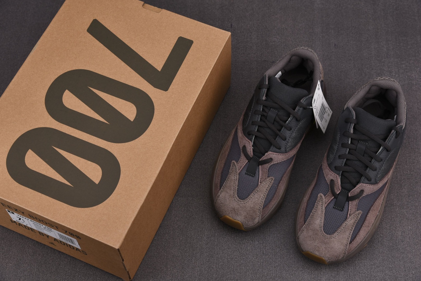 Yeezy700尺码:36-48纯原版出品-originalsYeezyBoost700“Mauve”黑