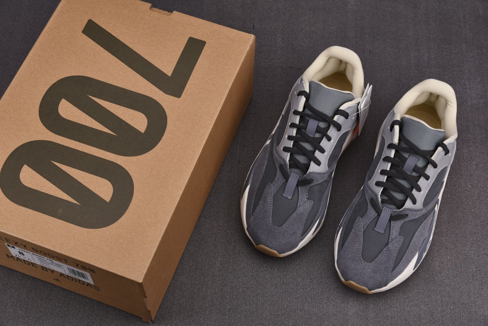 Yeezy700尺码:36-48纯原版出品-originalsYeezyBoost700Magnet磁铁